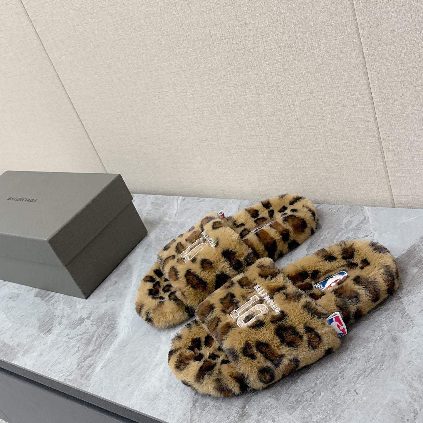 Balenciaga | Nba Collaboration Furry Open Mule - DesignerGu