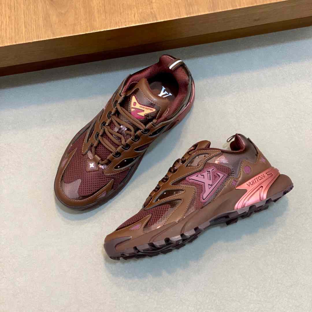 Louis Vuitton  Runner Tatic Sneaker  - DesignerGu