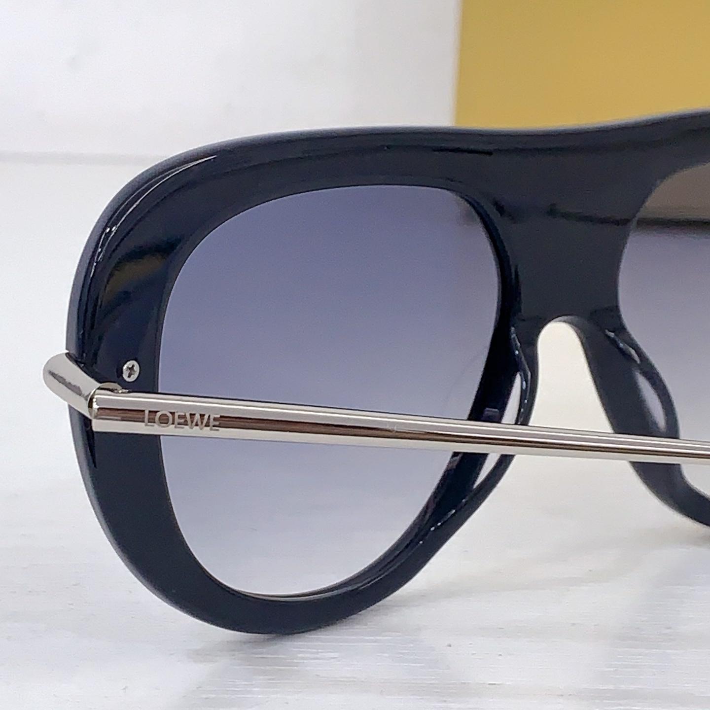 Loewe LW40186I Sunglasses  - DesignerGu