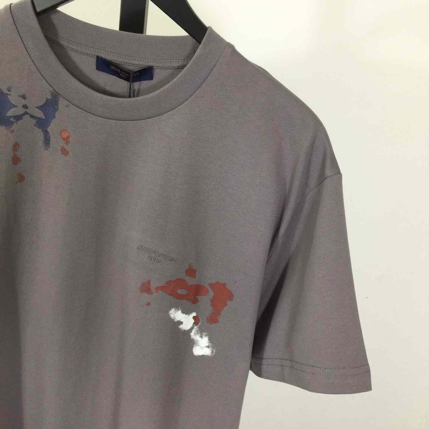 Louis Vuitton Graphic T-Shirt   1AK7HI - DesignerGu