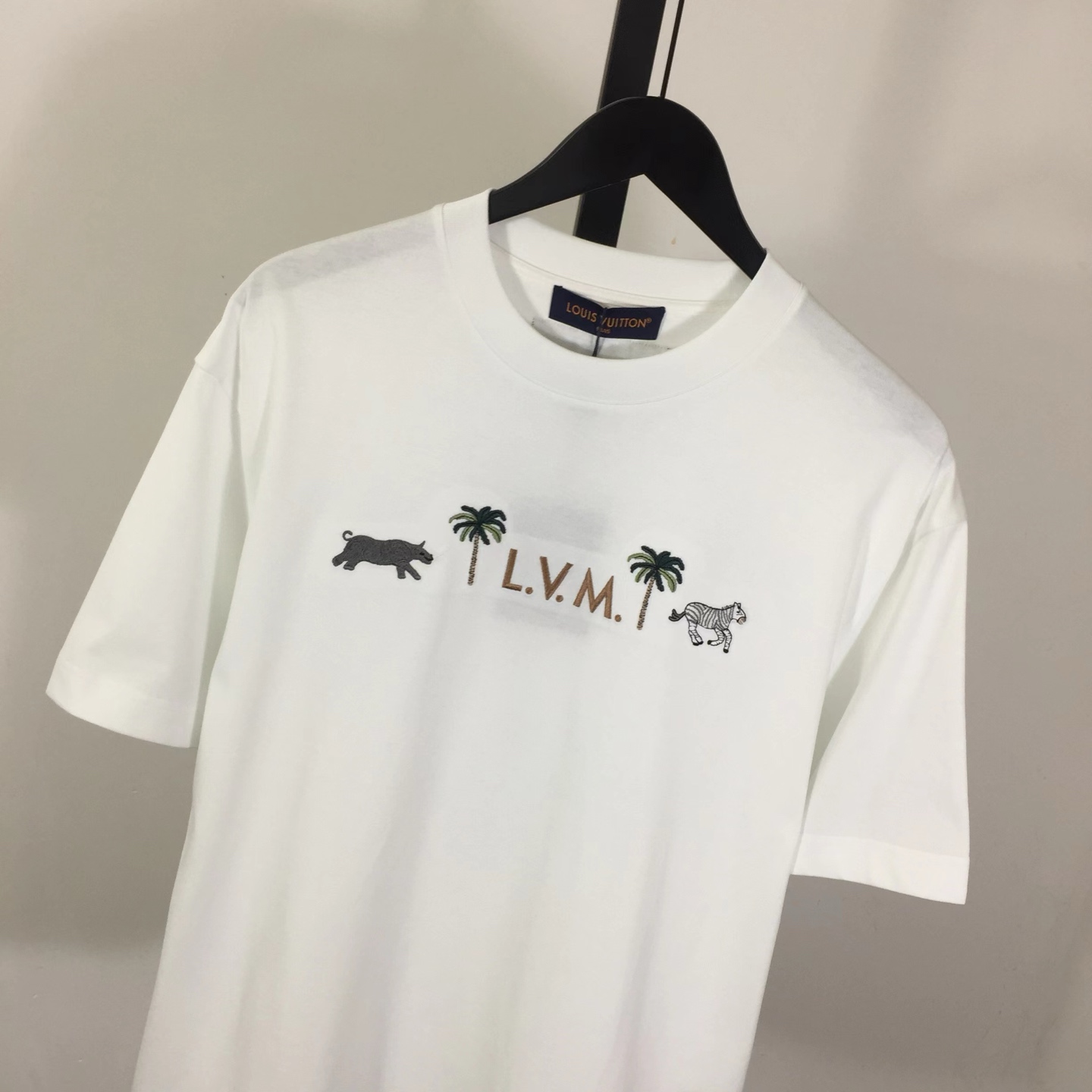 Louis Vuitton Logo Cotton T-Shirt  - DesignerGu