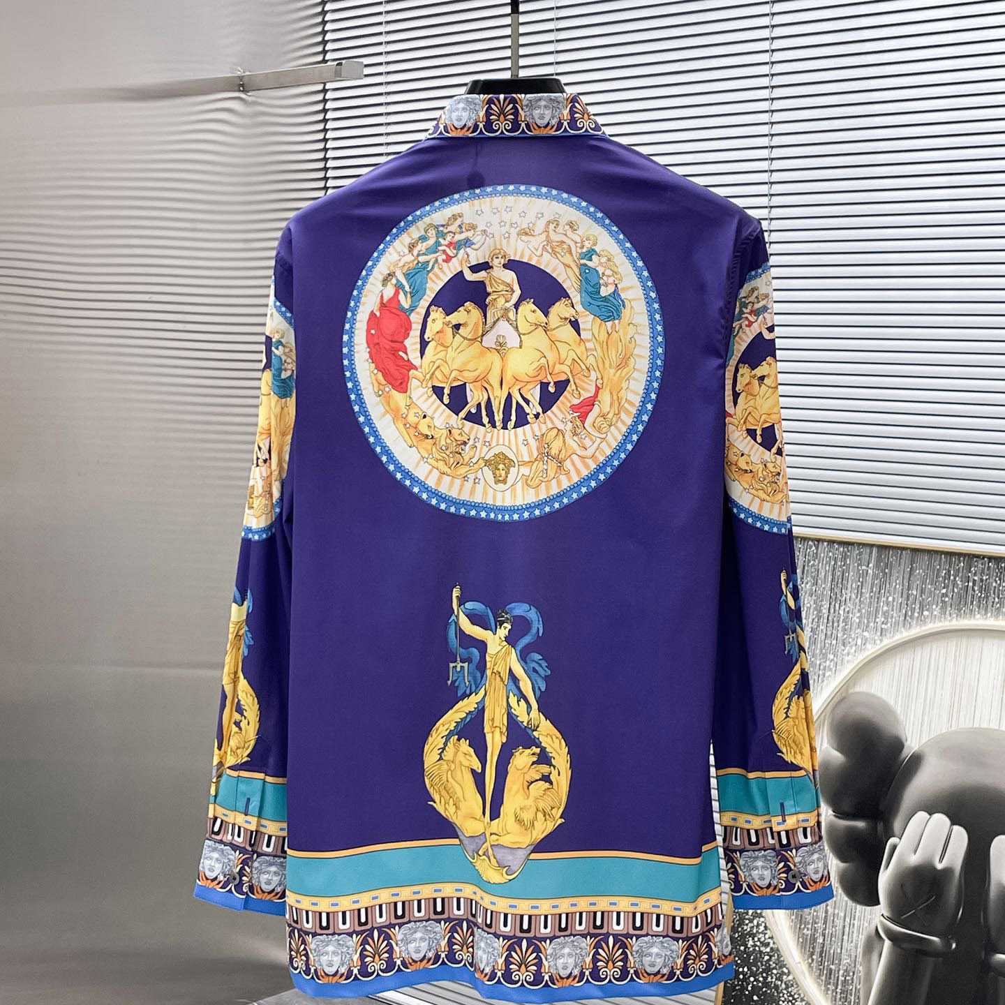 Versace Hall Of Statues Silk Cardigan - DesignerGu