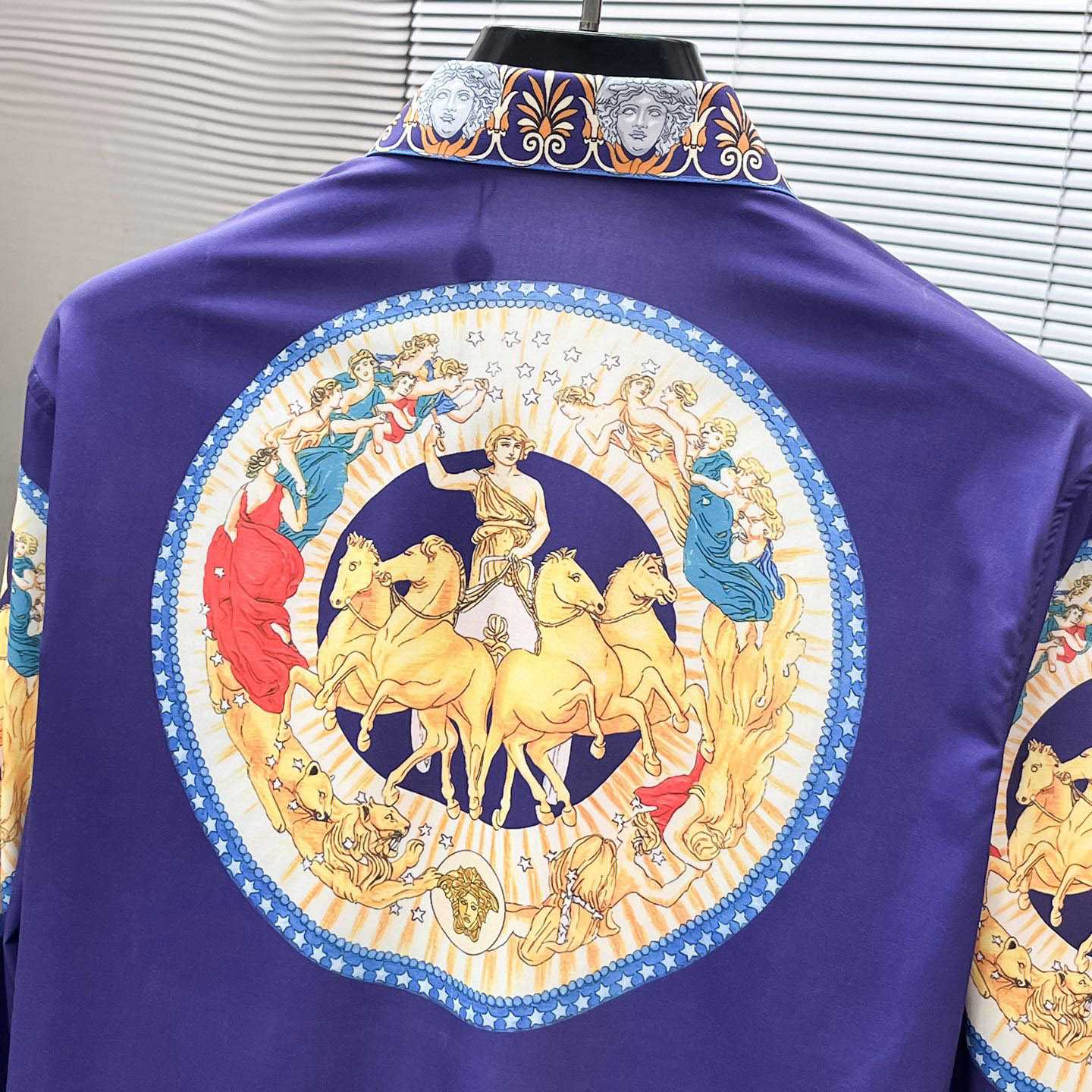 Versace Hall Of Statues Silk Cardigan - DesignerGu