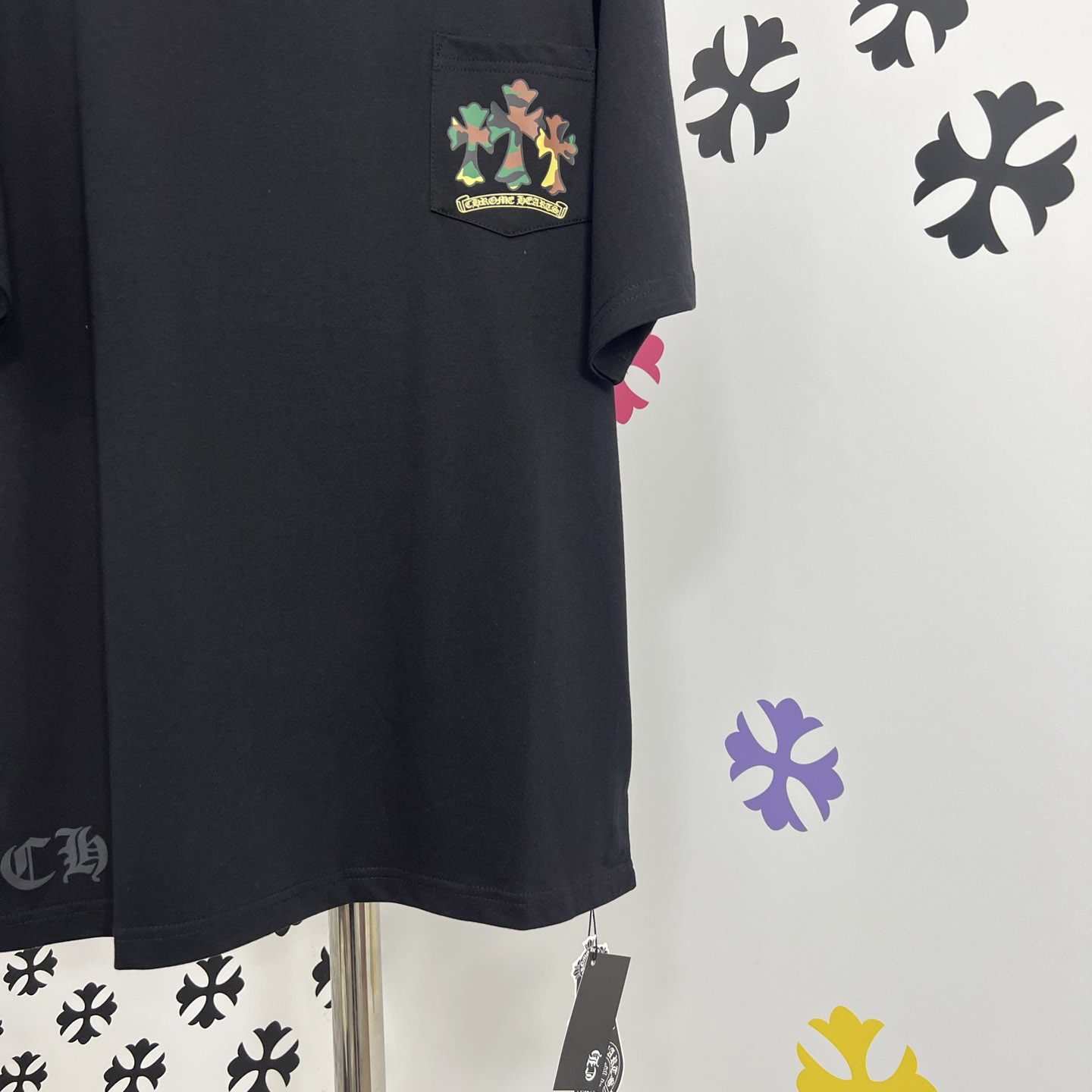 Chrome Hearts Camouflage Cemetery Cross Pocket Tee - DesignerGu