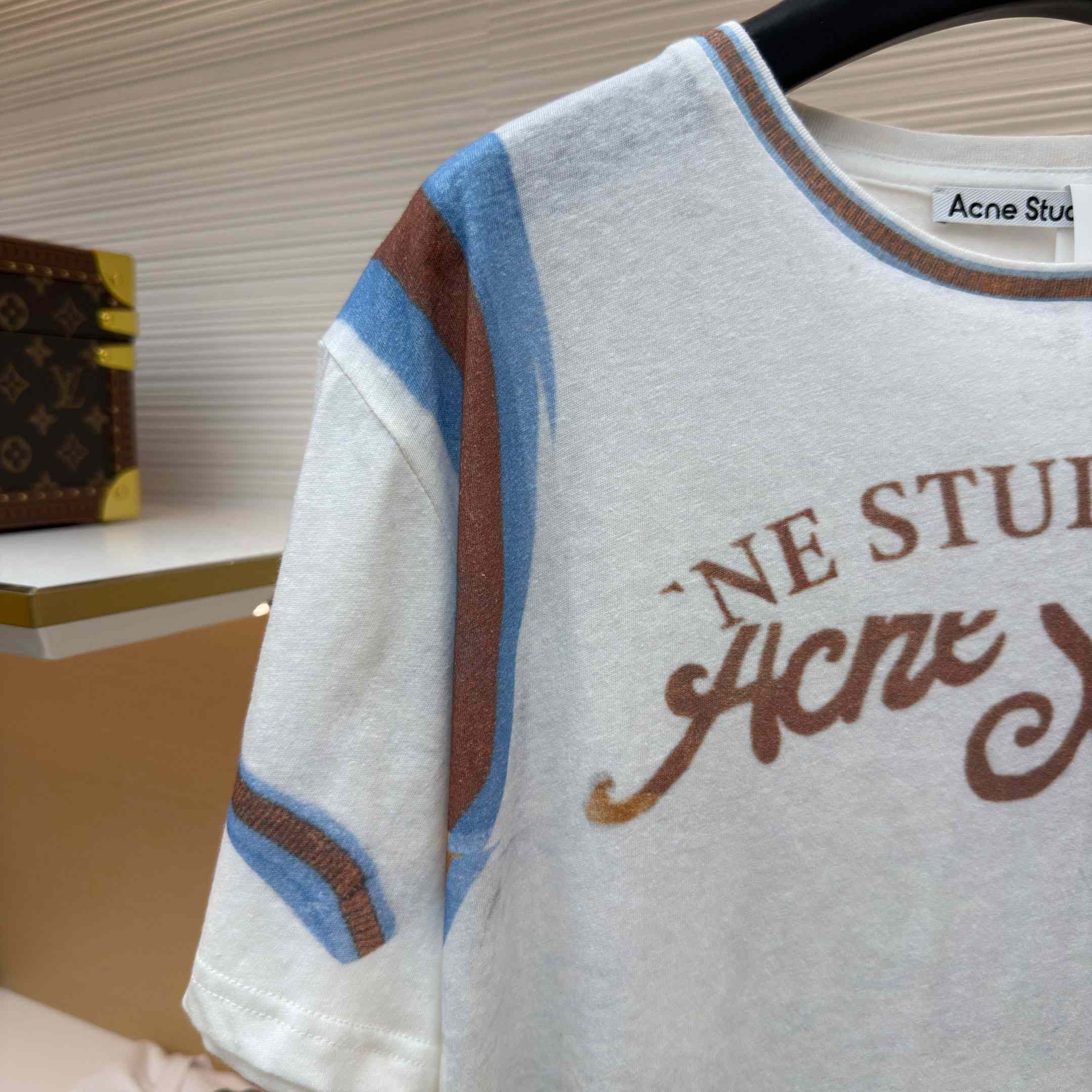 Acne Studios Graphic T-shirt - DesignerGu