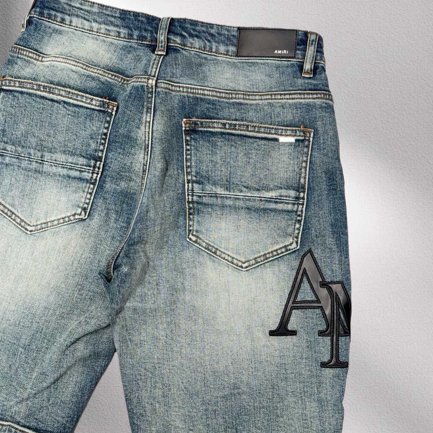 Amiri Shorts    20273 - DesignerGu