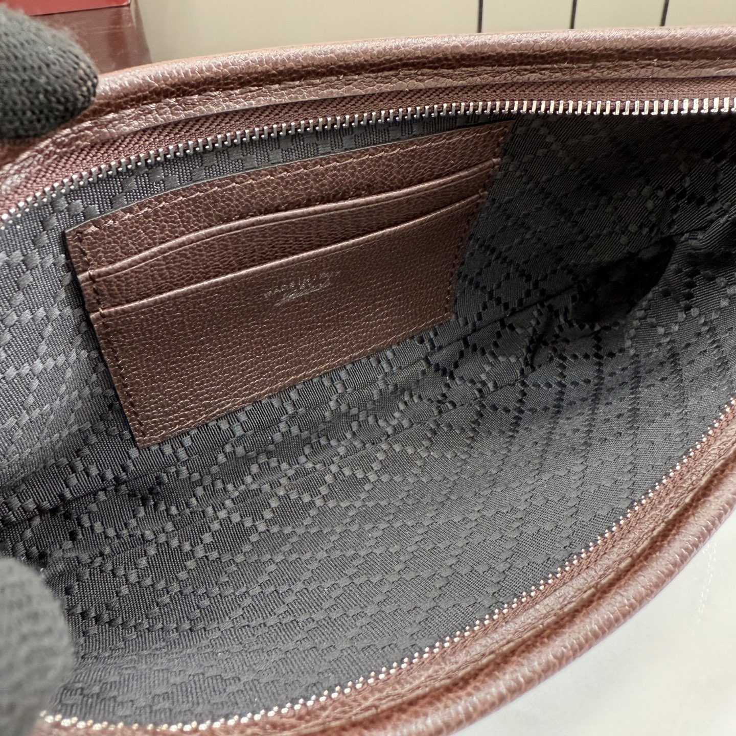 Gucci Gossip Small Shoulder Bag - DesignerGu