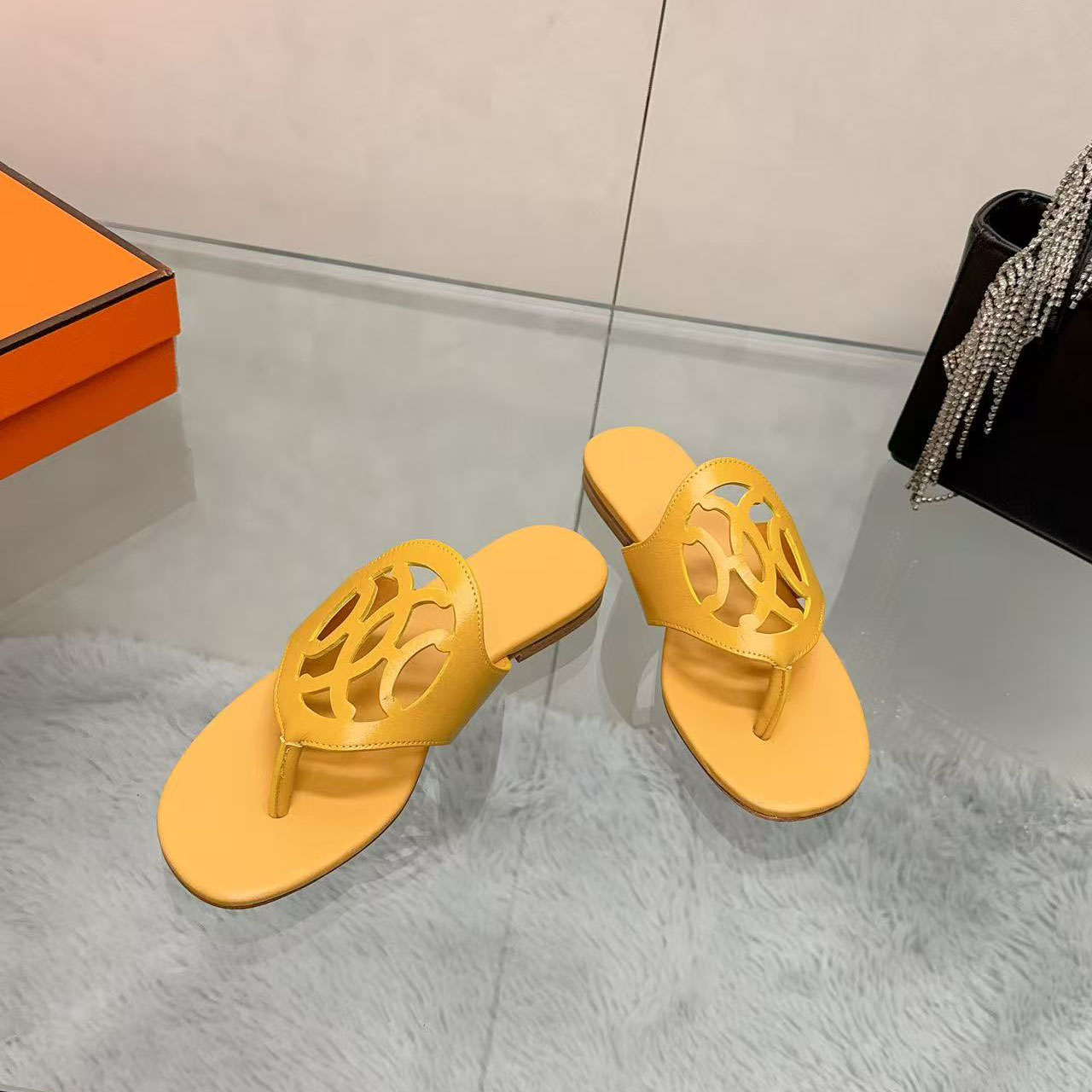 Hermes Mage Sandal - DesignerGu