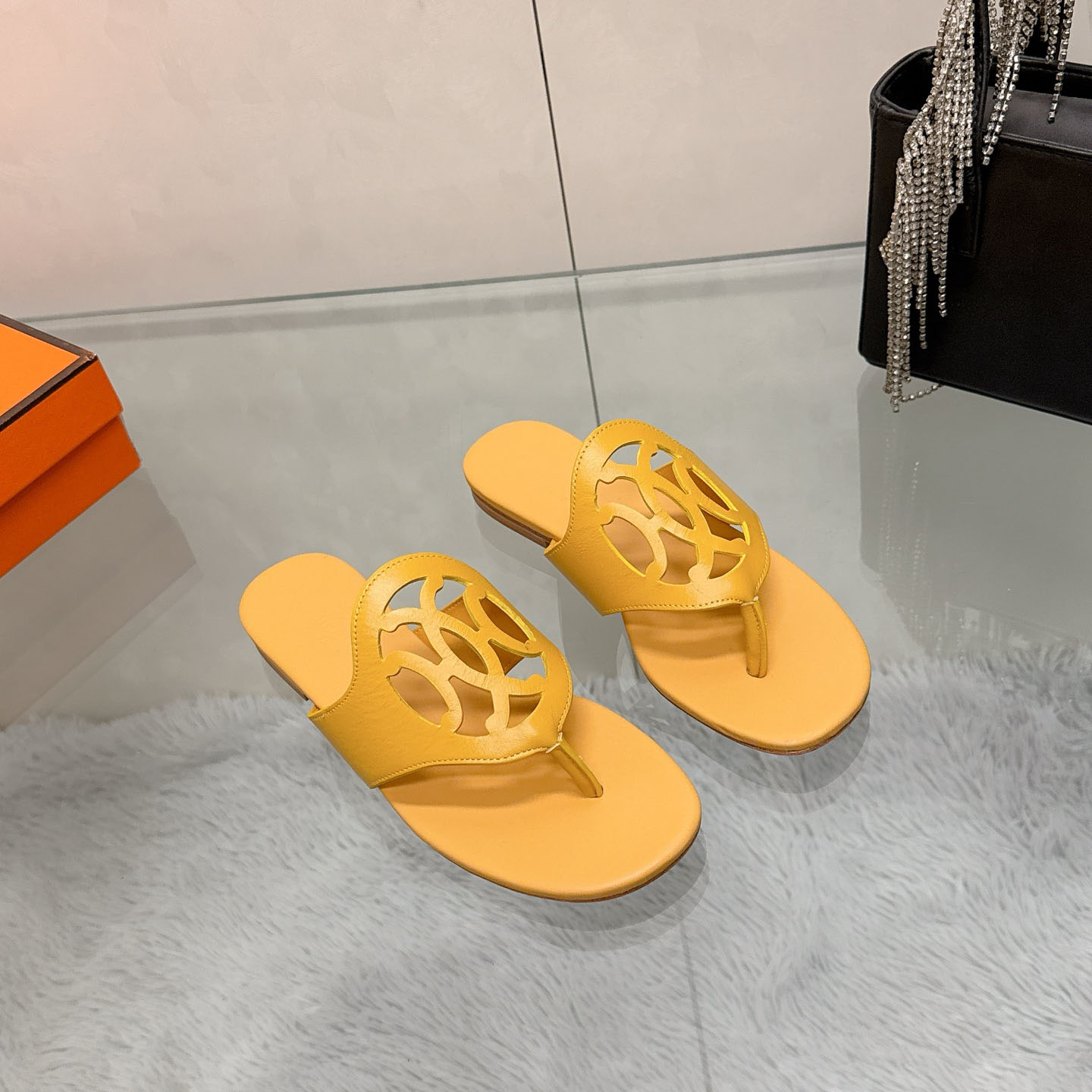 Hermes Mage Sandal - DesignerGu