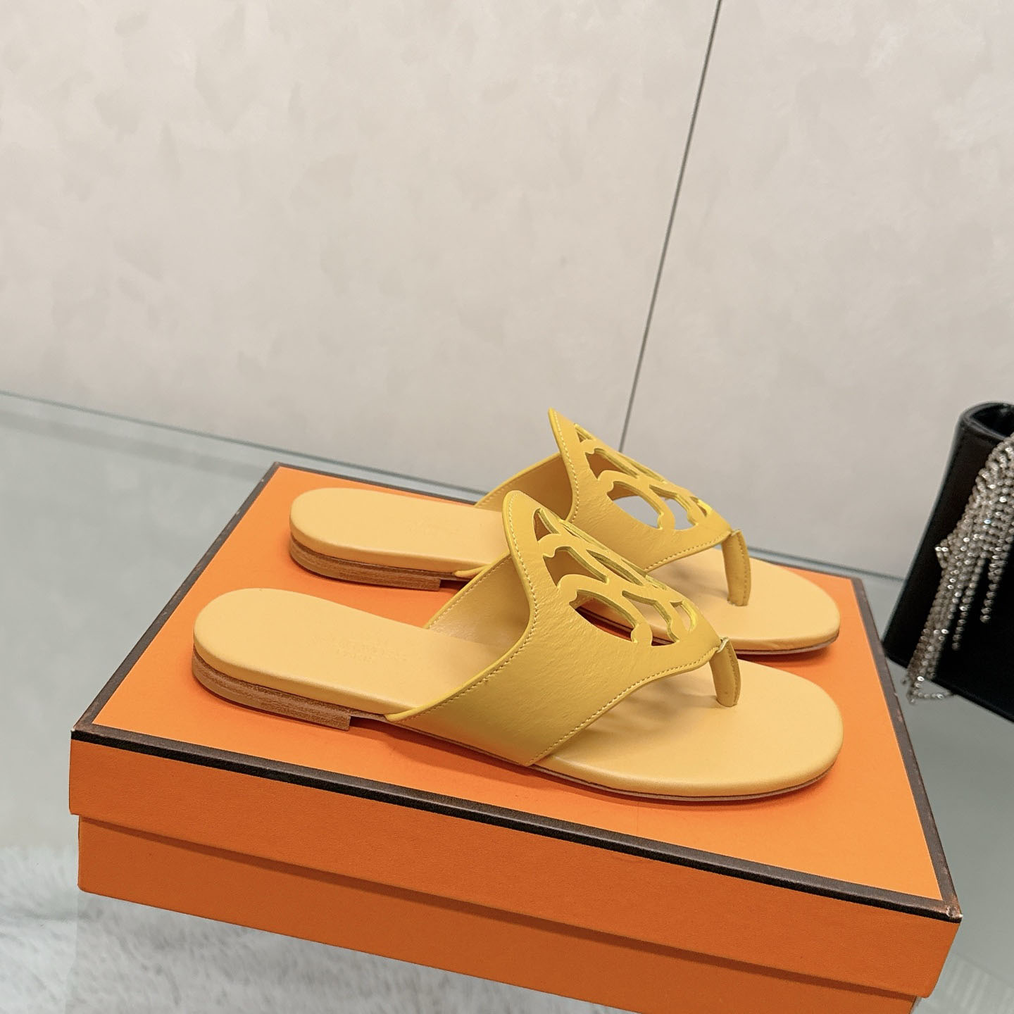 Hermes Mage Sandal - DesignerGu