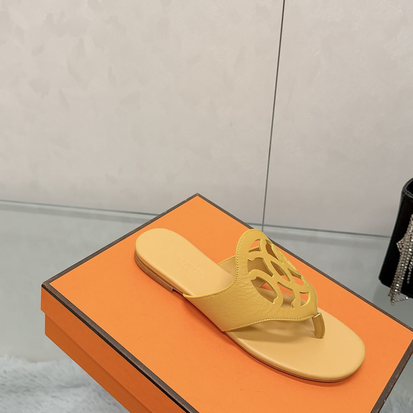 Hermes Mage Sandal - DesignerGu
