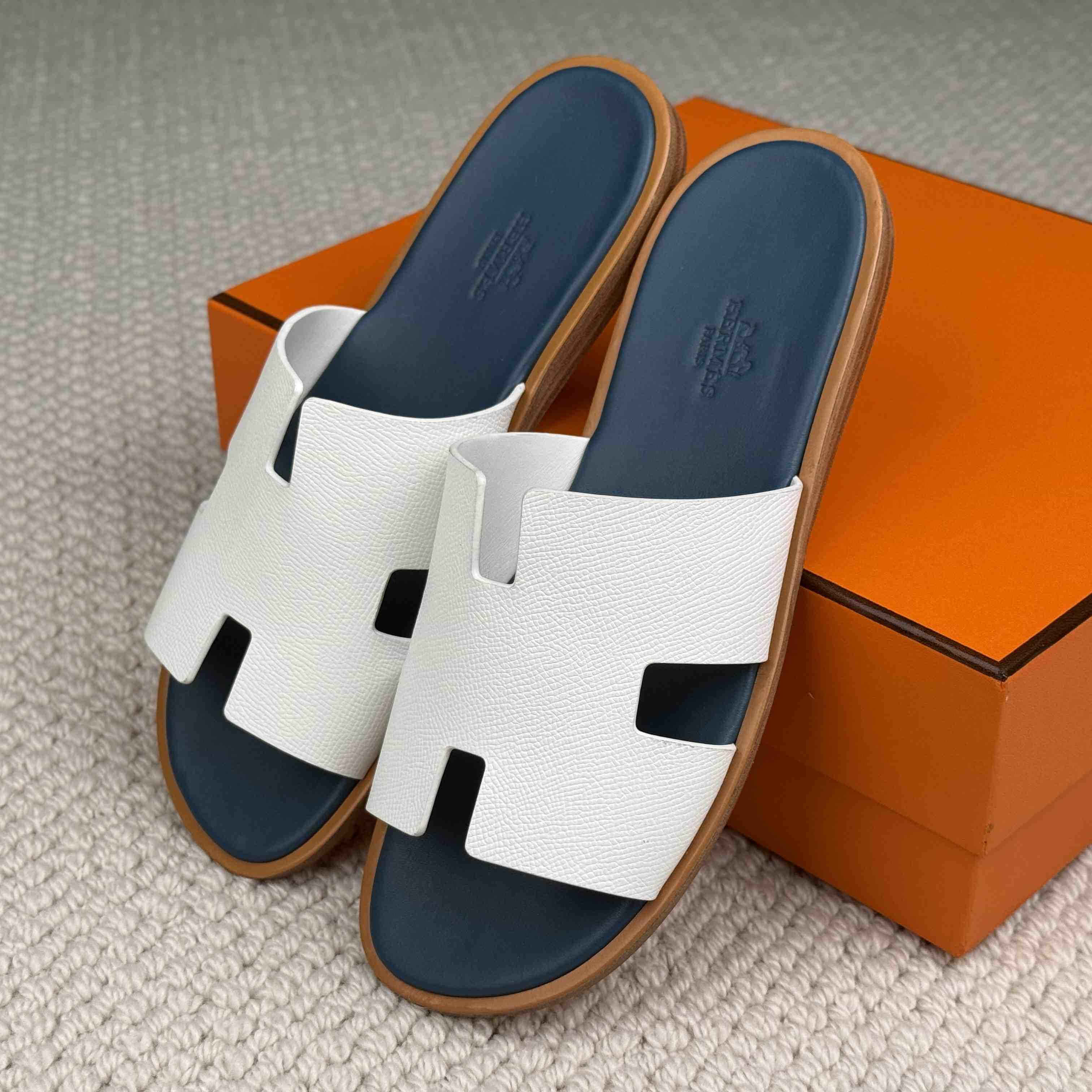 Hermes Izmir Sandal - DesignerGu