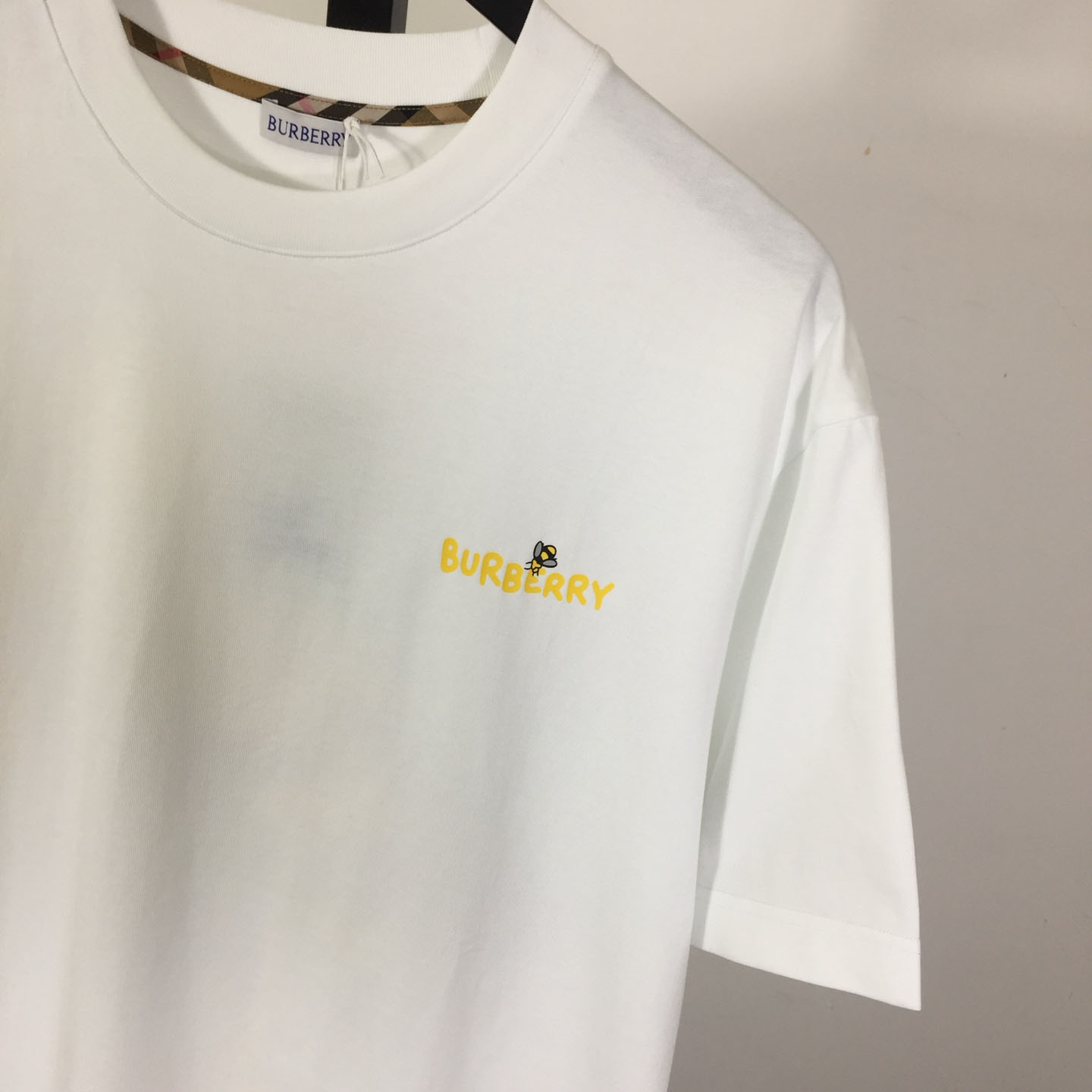 Burberry Bee-Print T-shirt - DesignerGu