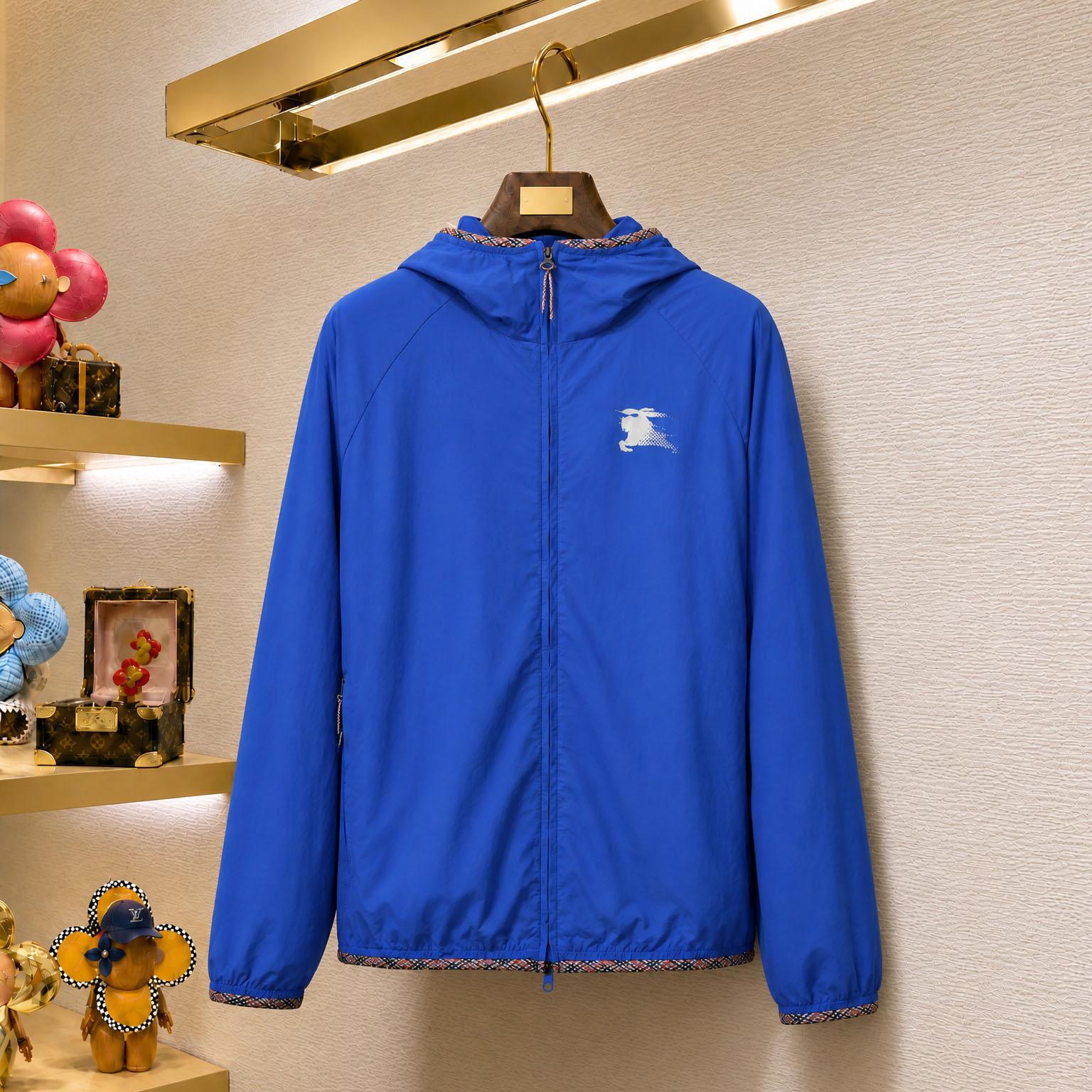 Burberry Nylon Hooded Jacket - DesignerGu