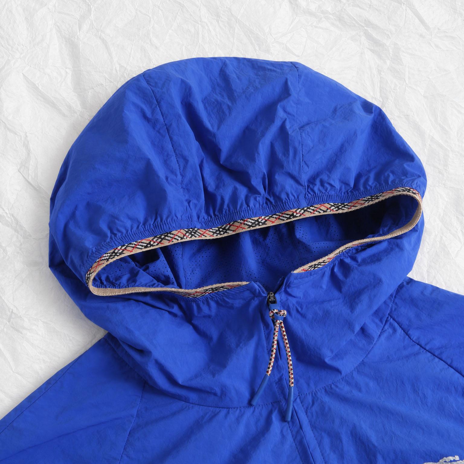 Burberry Nylon Hooded Jacket - DesignerGu