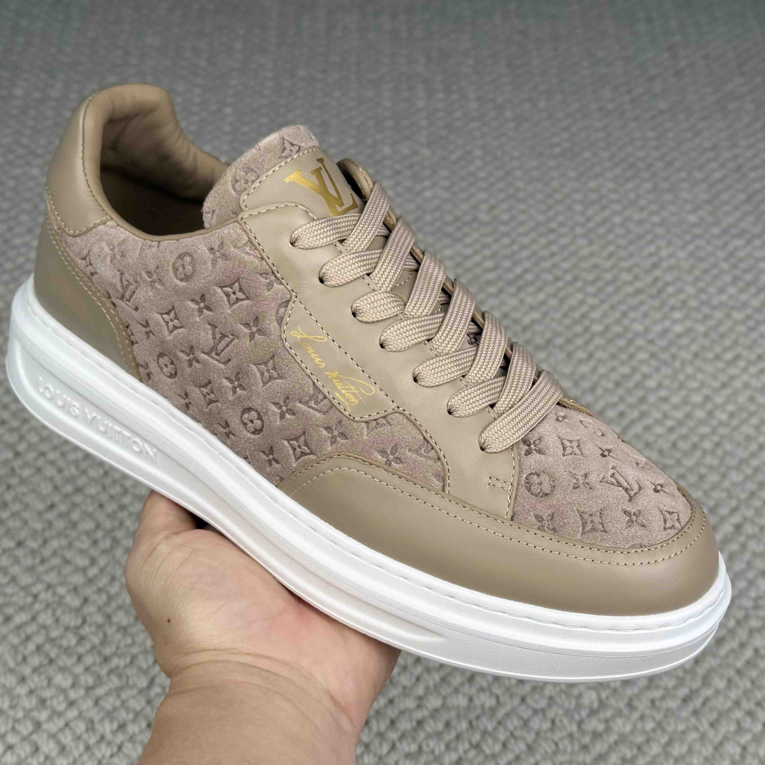Louis Vuitton Beverly Hills Sneaker 1AKBRR - DesignerGu