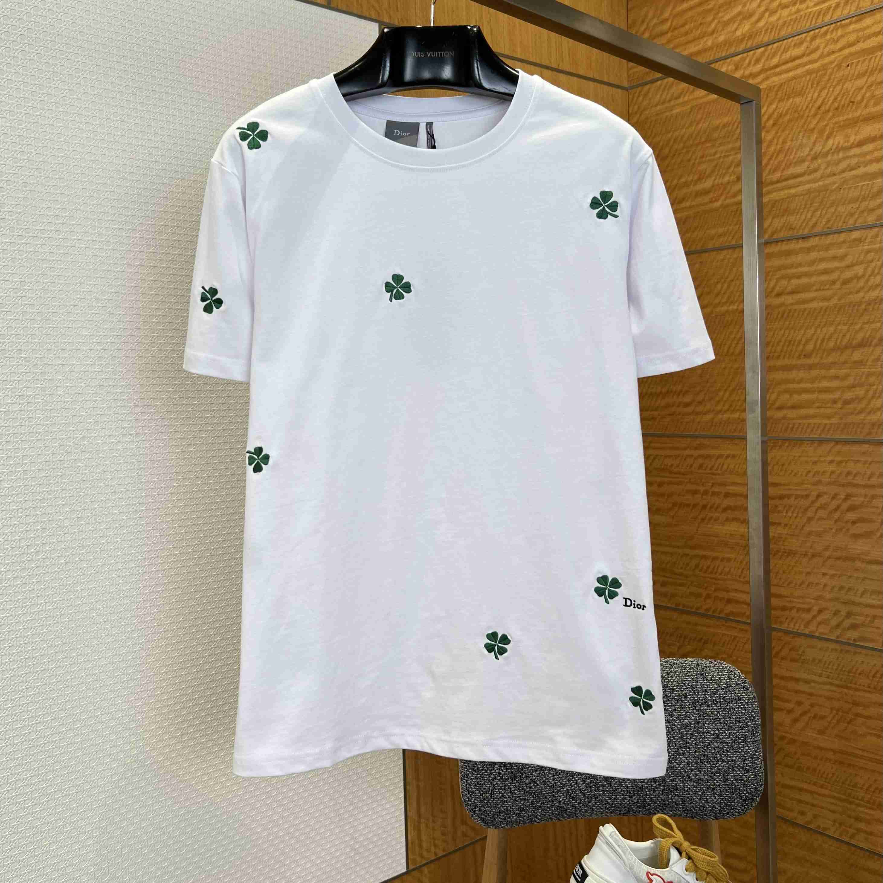 Dior T-Shirt with Dior Clover Embroidery - DesignerGu