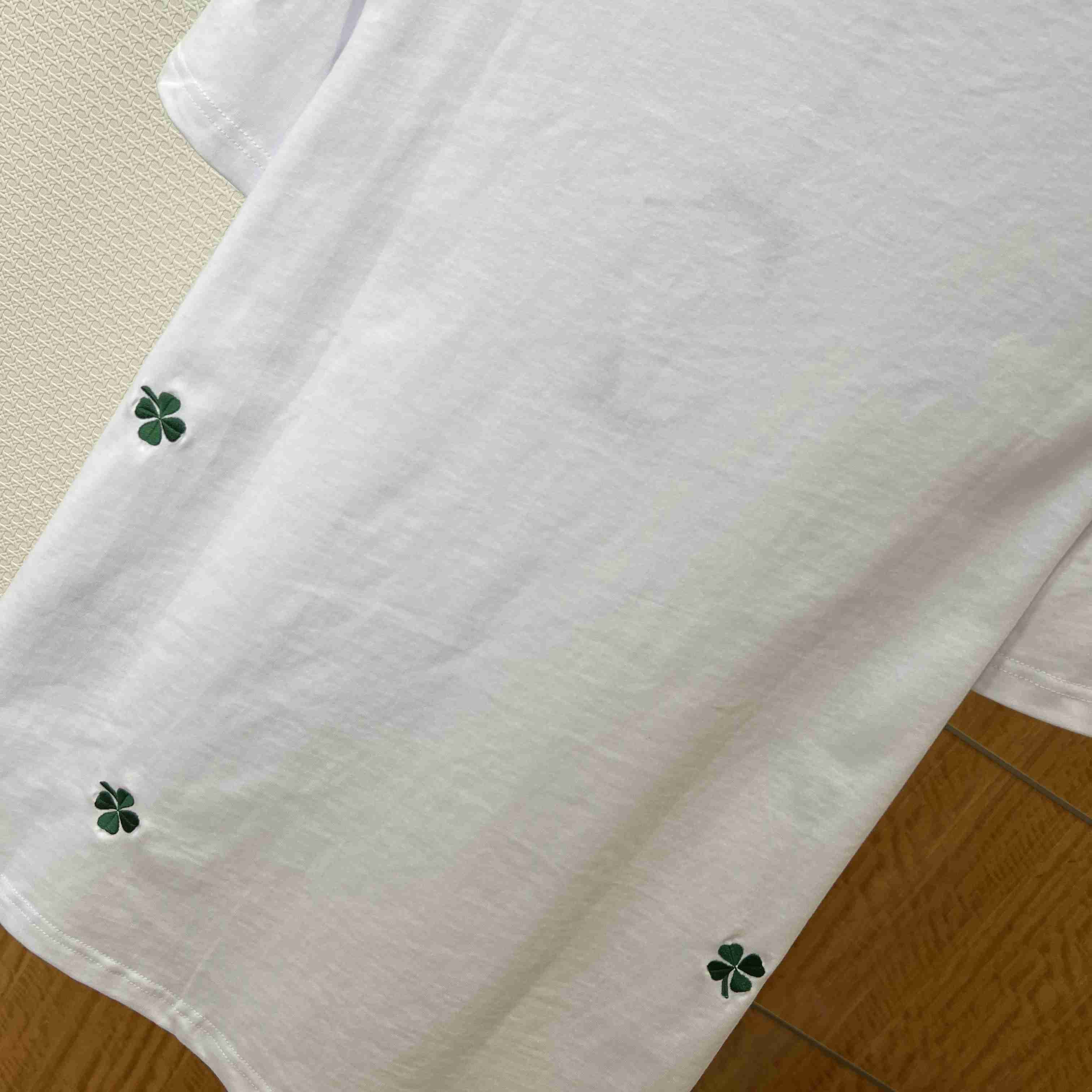 Dior T-Shirt with Dior Clover Embroidery - DesignerGu