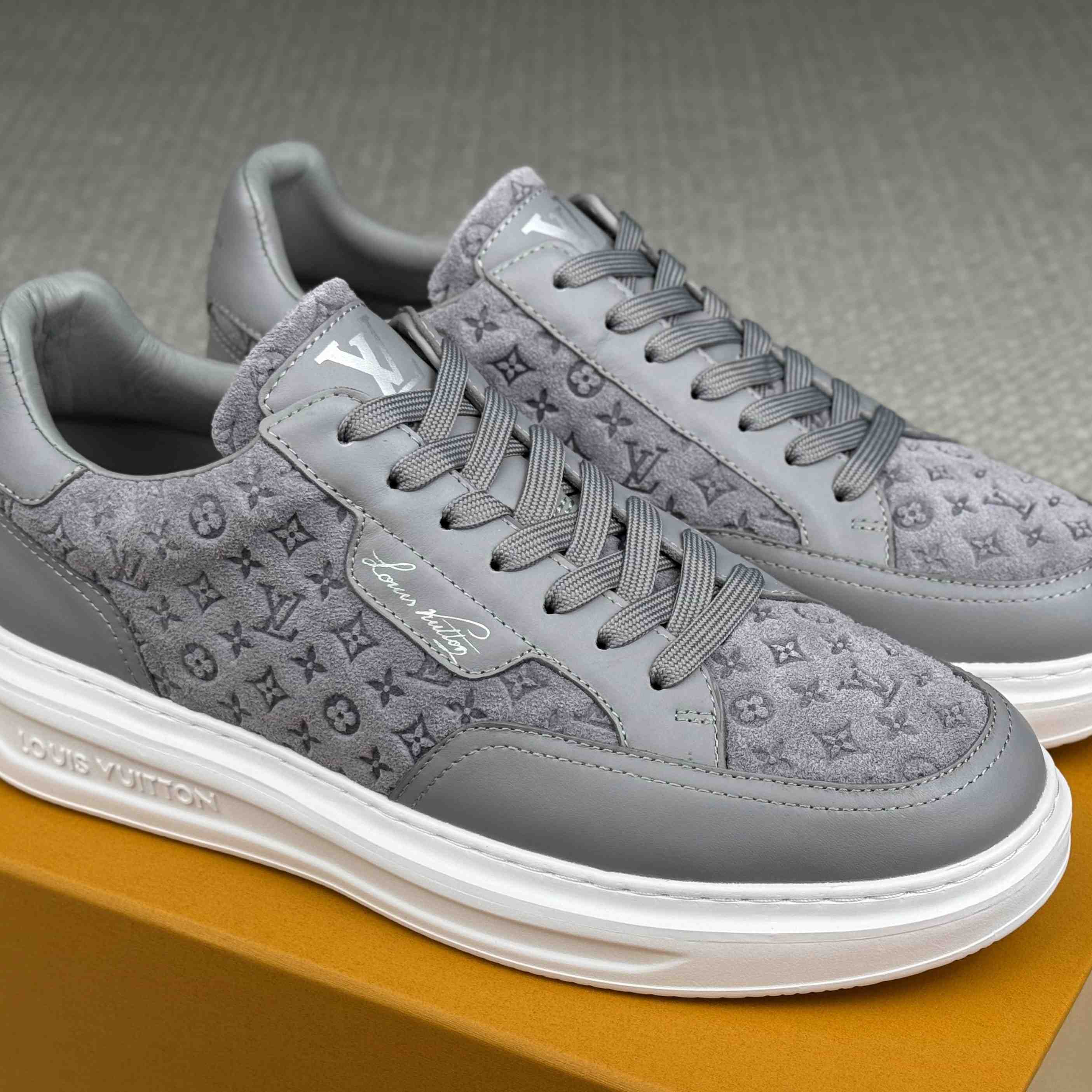 Louis Vuitton Beverly Hills Sneaker 1AKBS9 - DesignerGu