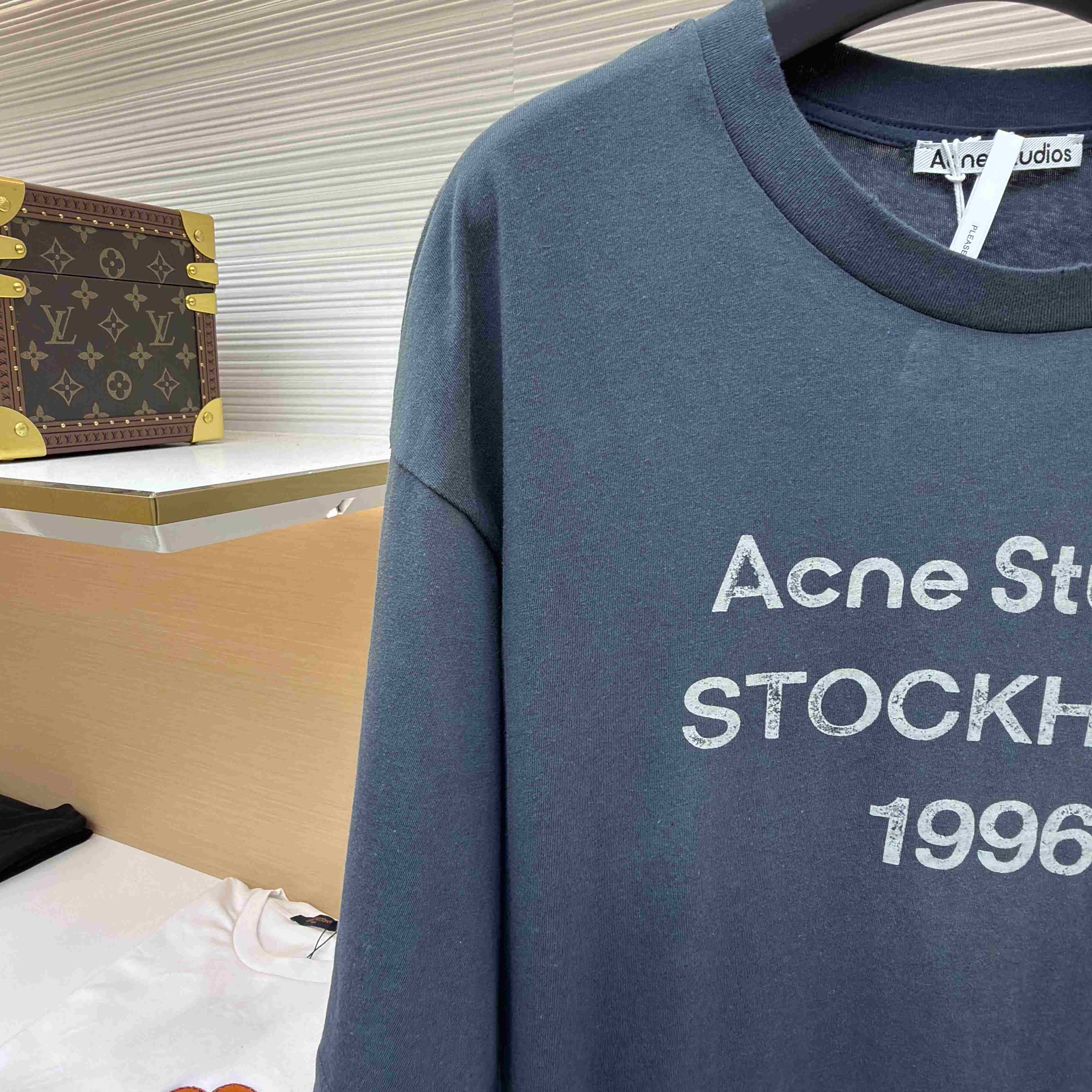 Acne Studios  Sprayed Logo T-shirt - DesignerGu