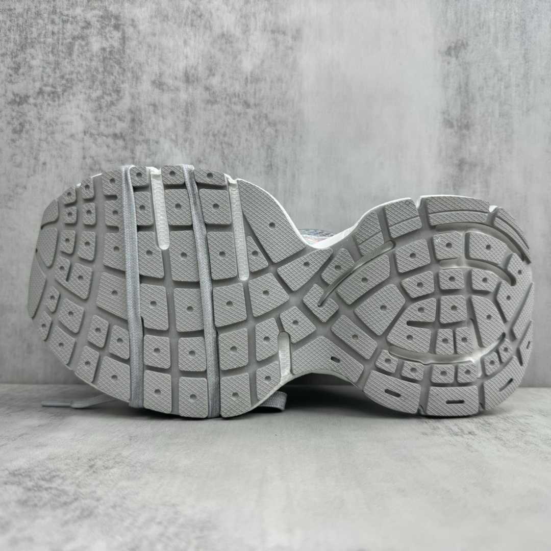 Balenciaga 3XL Sneaker 'Worn-Out - Grey Pink' - DesignerGu