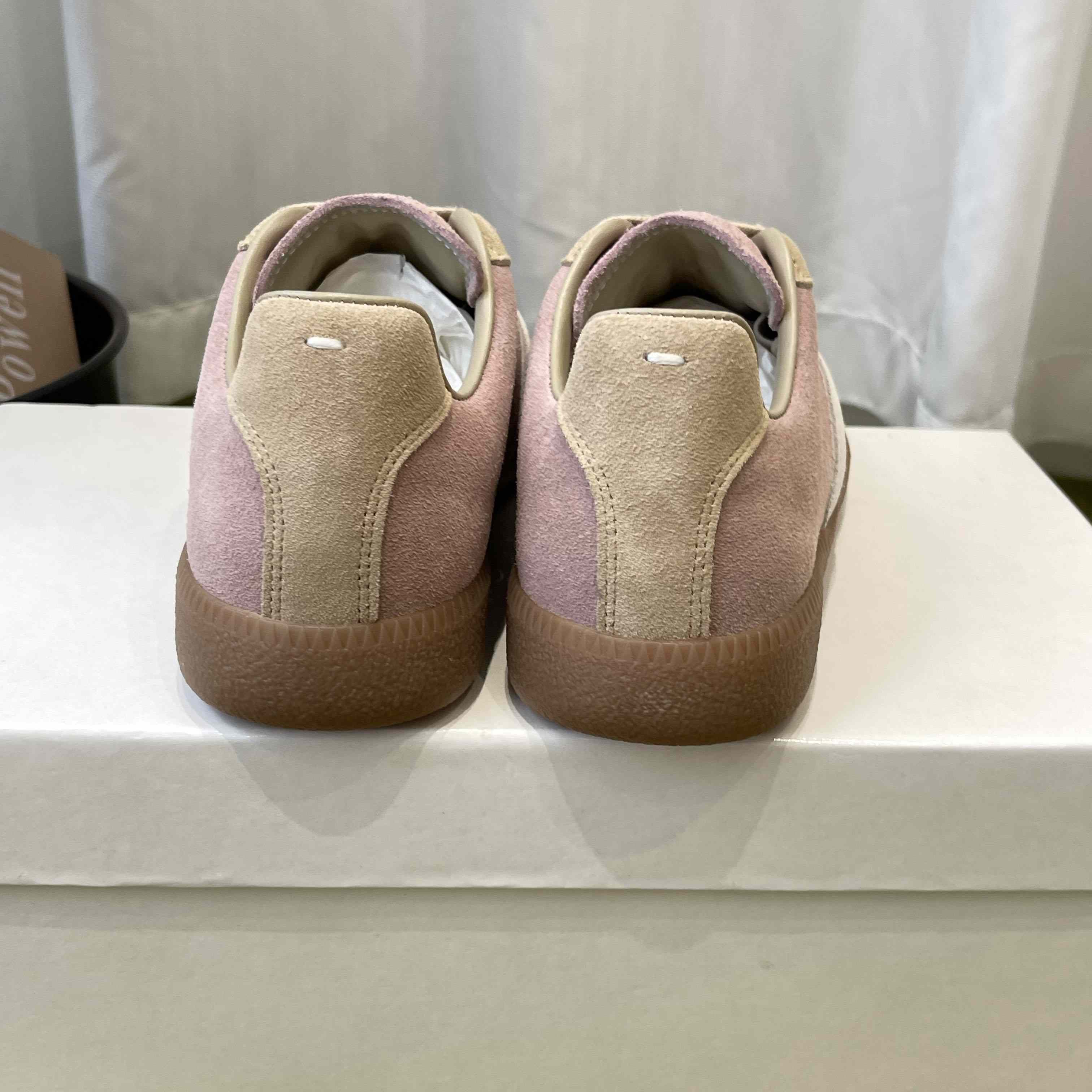 Maison Margiela Replica Sneakers - DesignerGu