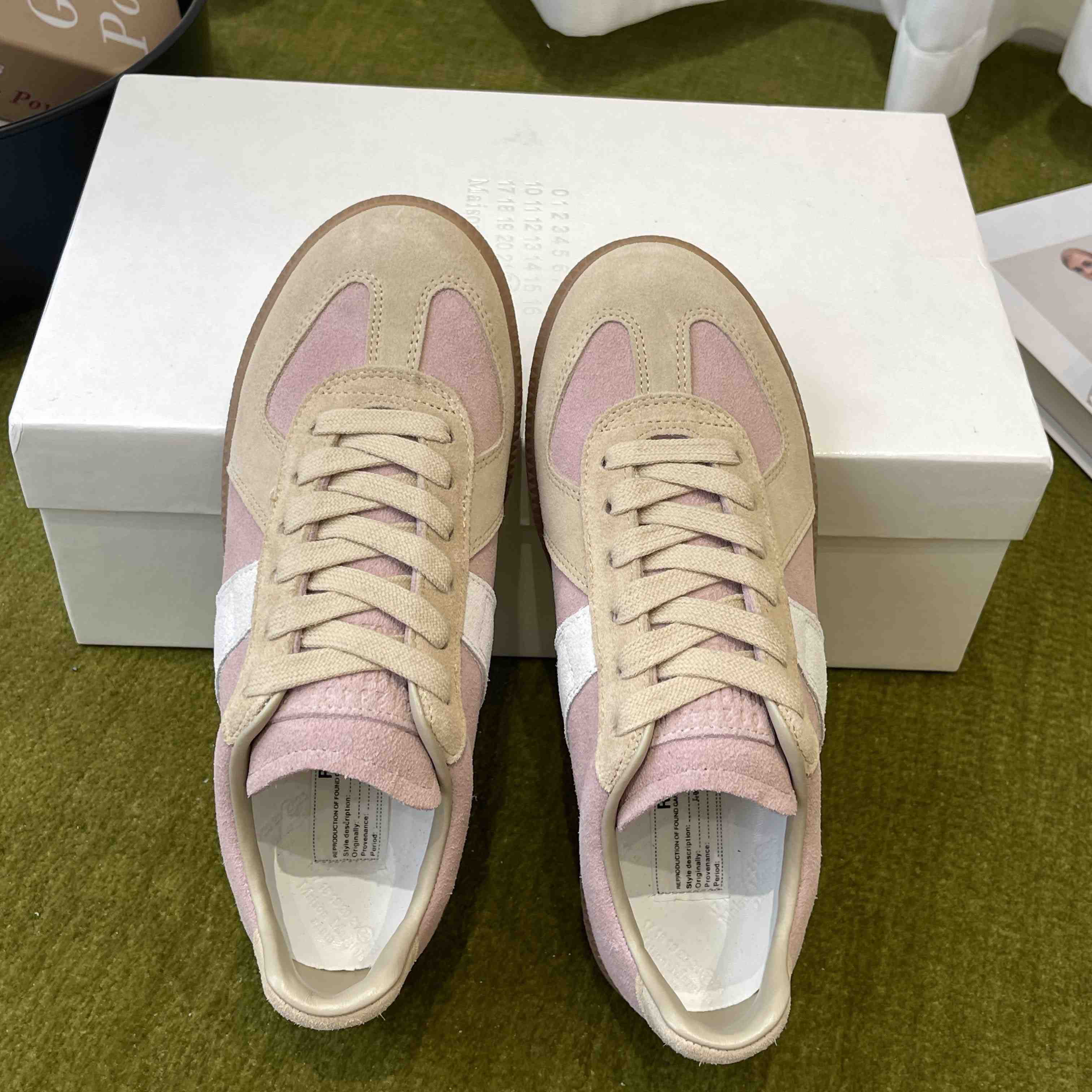 Maison Margiela Replica Sneakers - DesignerGu