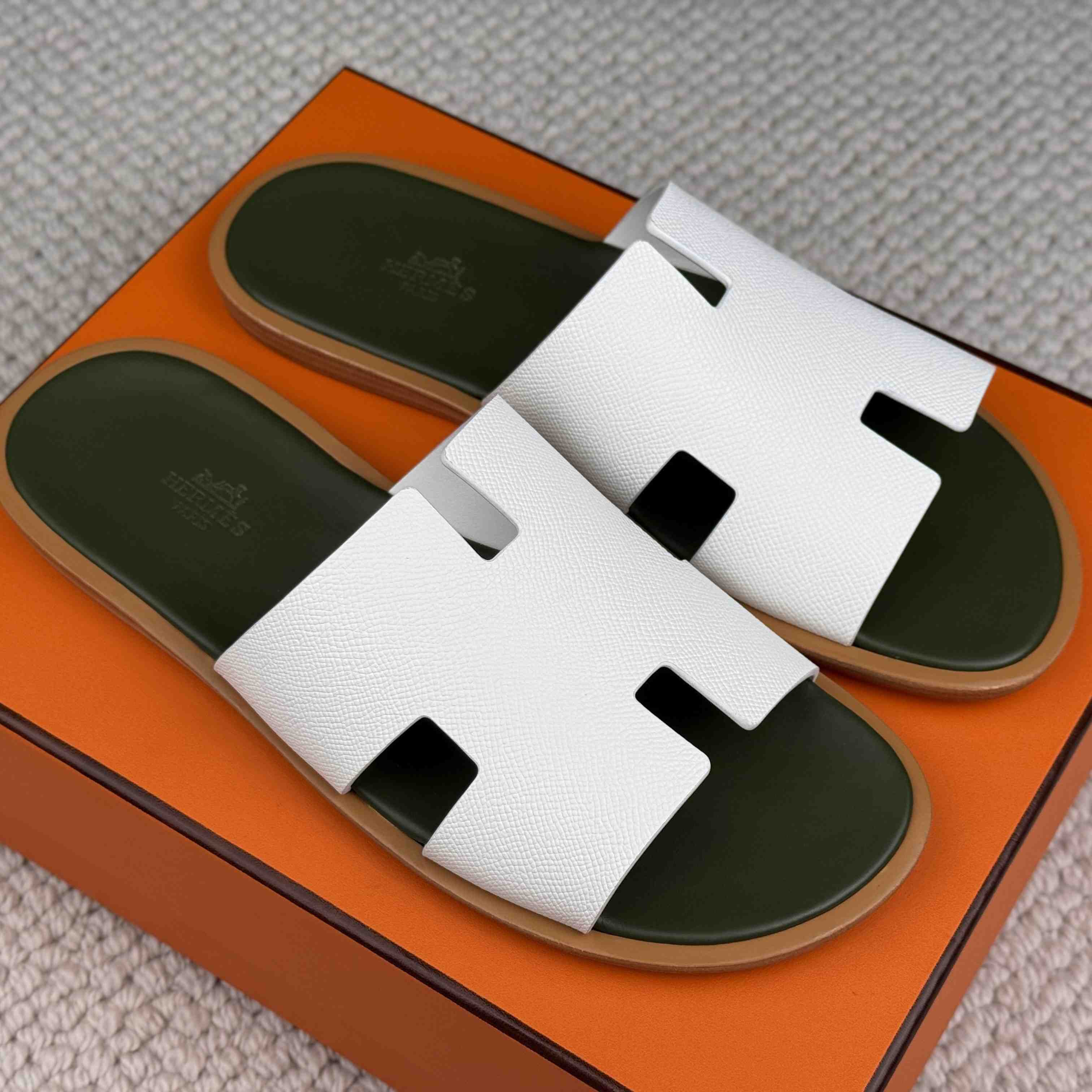 Hermes Izmir Sandal - DesignerGu
