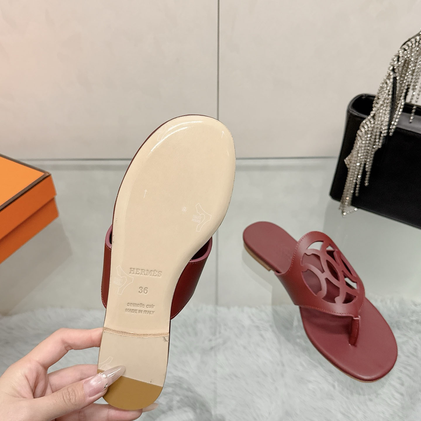 Hermes Mage Sandal - DesignerGu