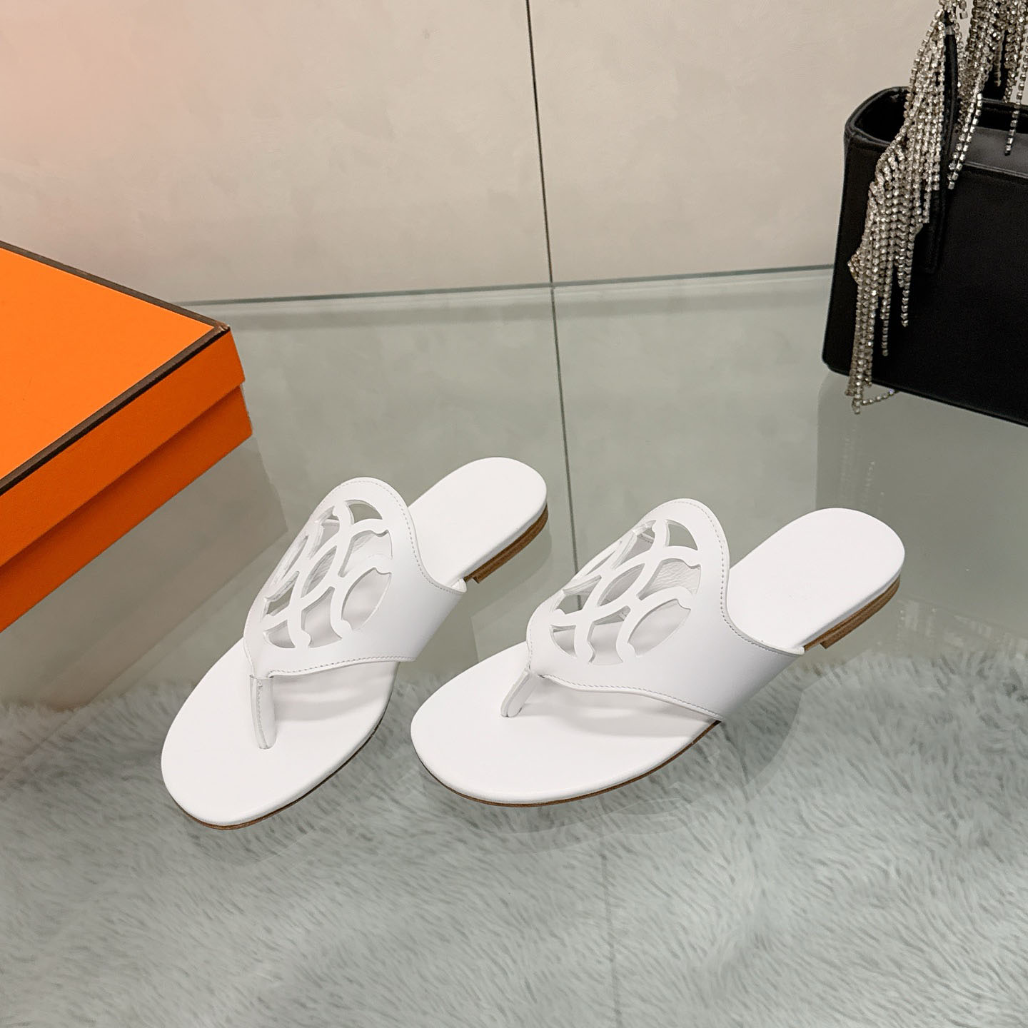 Hermes Mage Sandal - DesignerGu