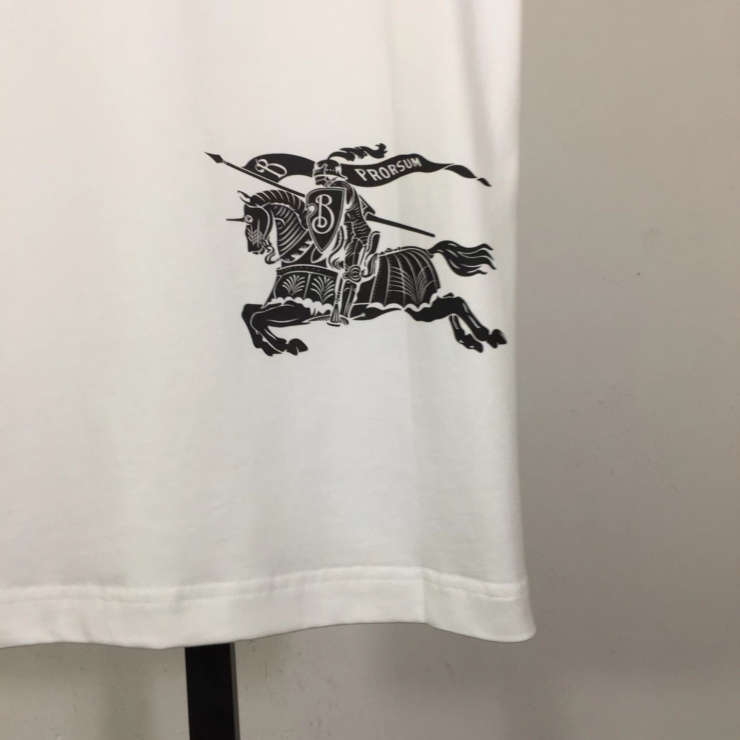 Burberry Logo Cotton T-shirt - DesignerGu