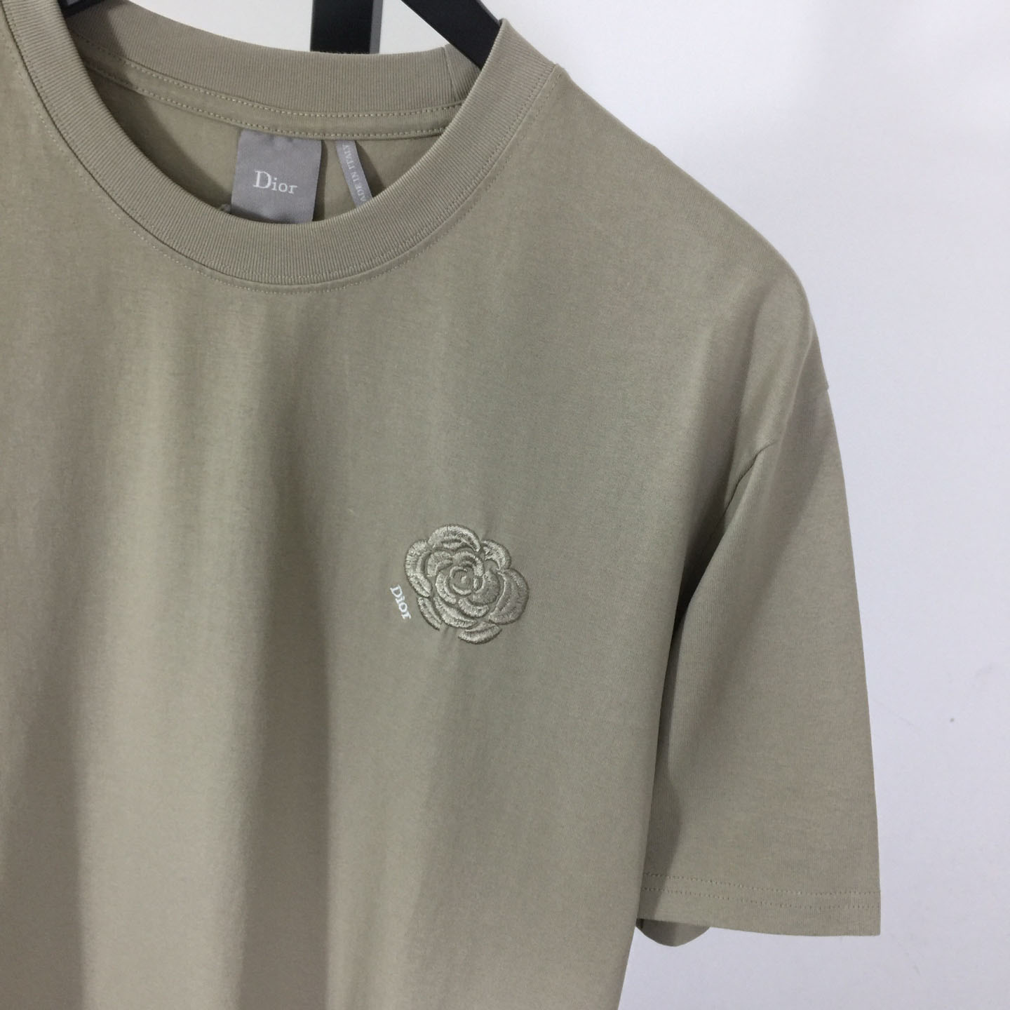 Dior Logo Embroidered Rose  T-shirt - DesignerGu