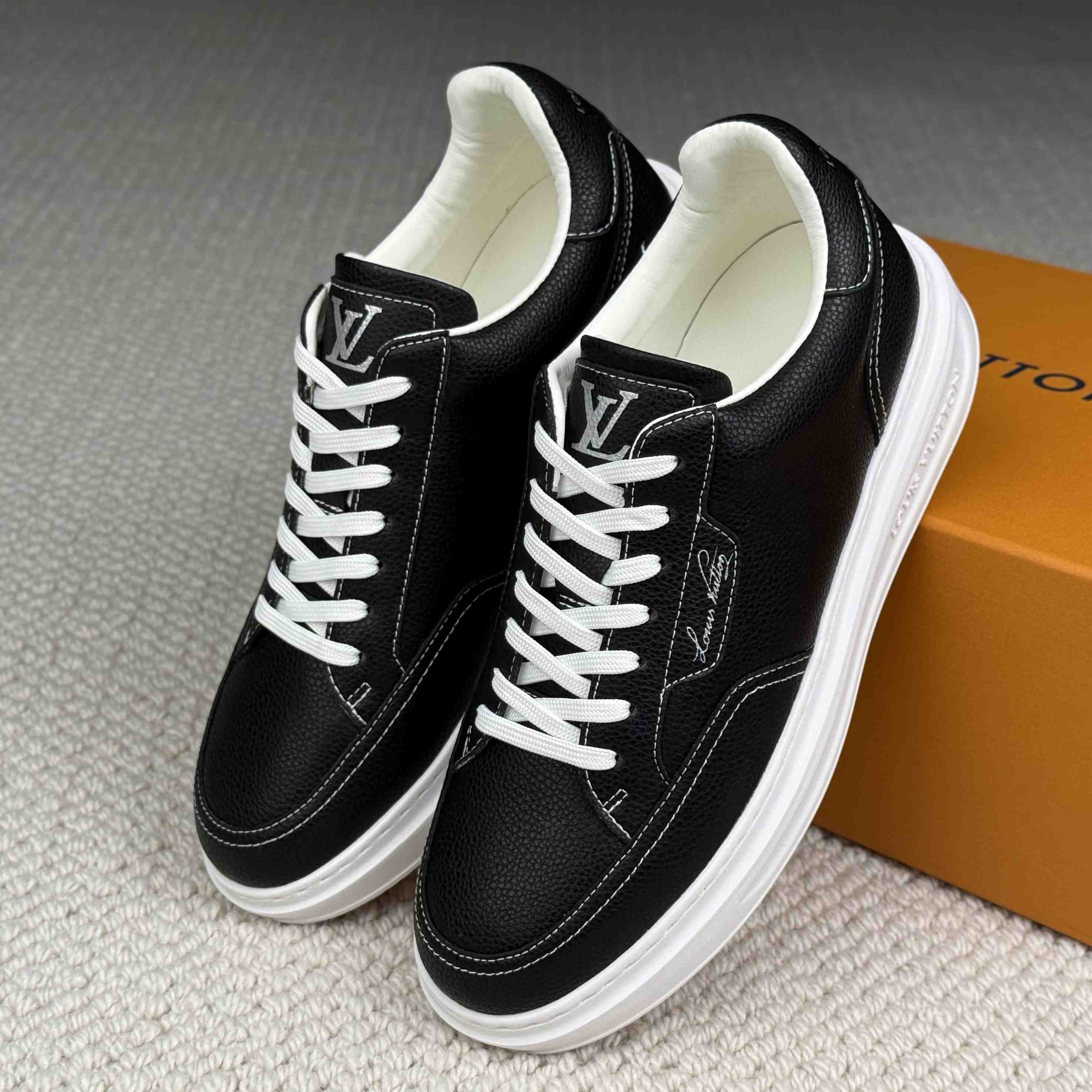 Louis Vuitton Beverly Hills Sneaker 1AJ834 - DesignerGu