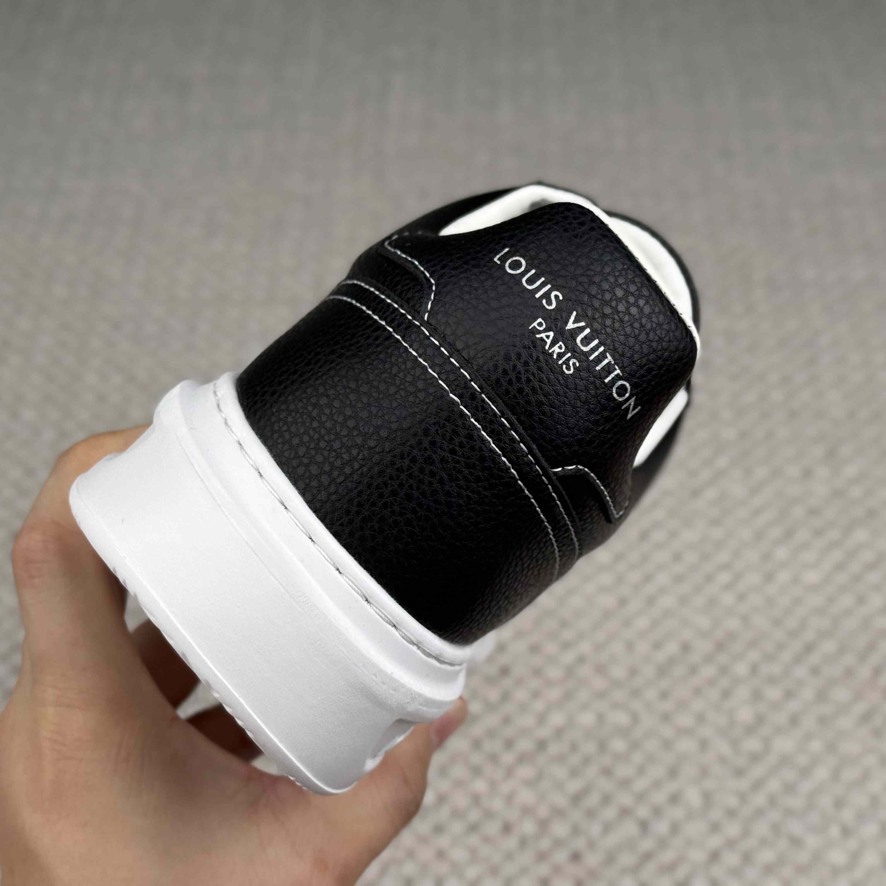 Louis Vuitton Beverly Hills Sneaker 1AJ834 - DesignerGu