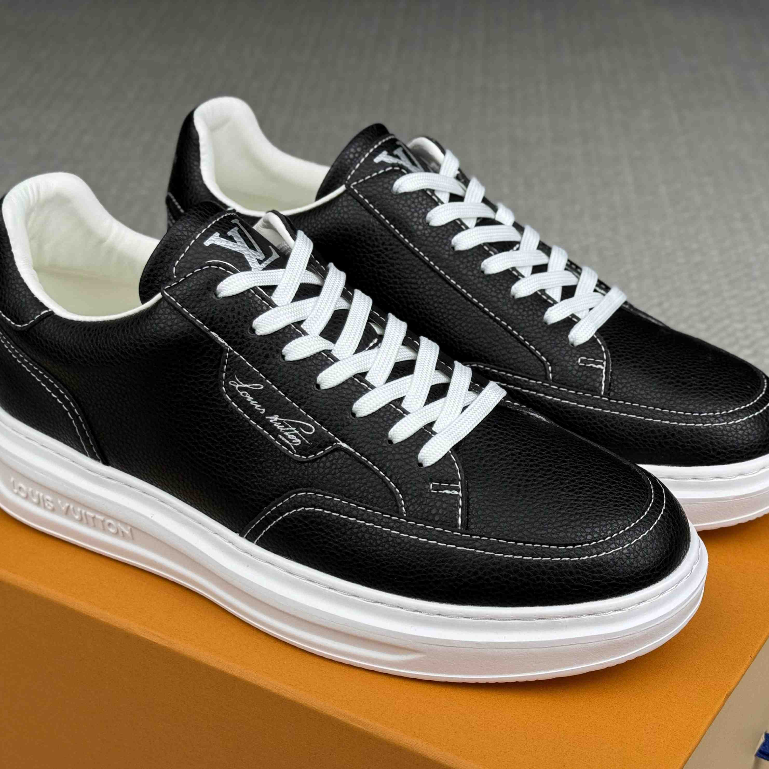 Louis Vuitton Beverly Hills Sneaker 1AJ834 - DesignerGu