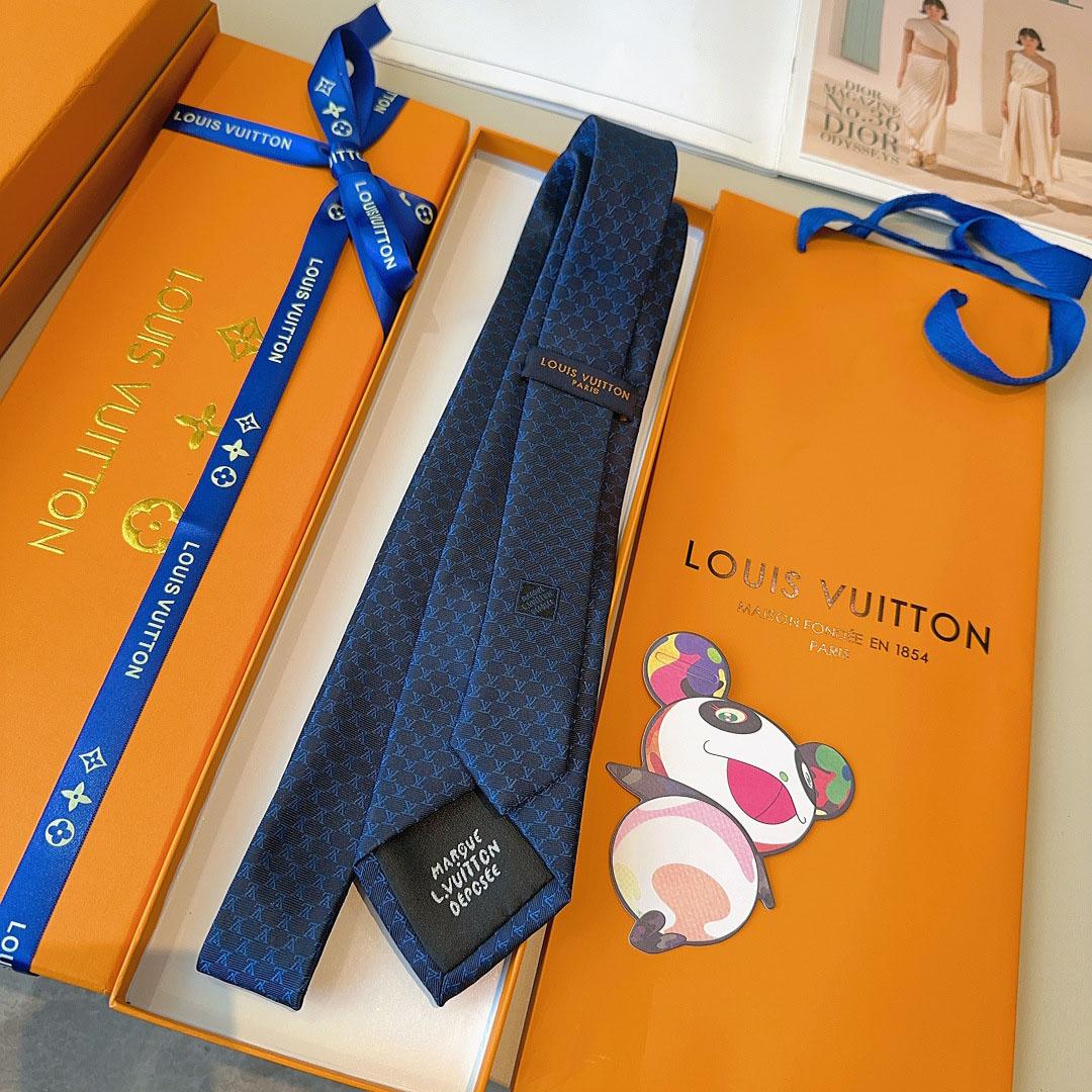 Louis Vuitton Fishnet Tie - DesignerGu
