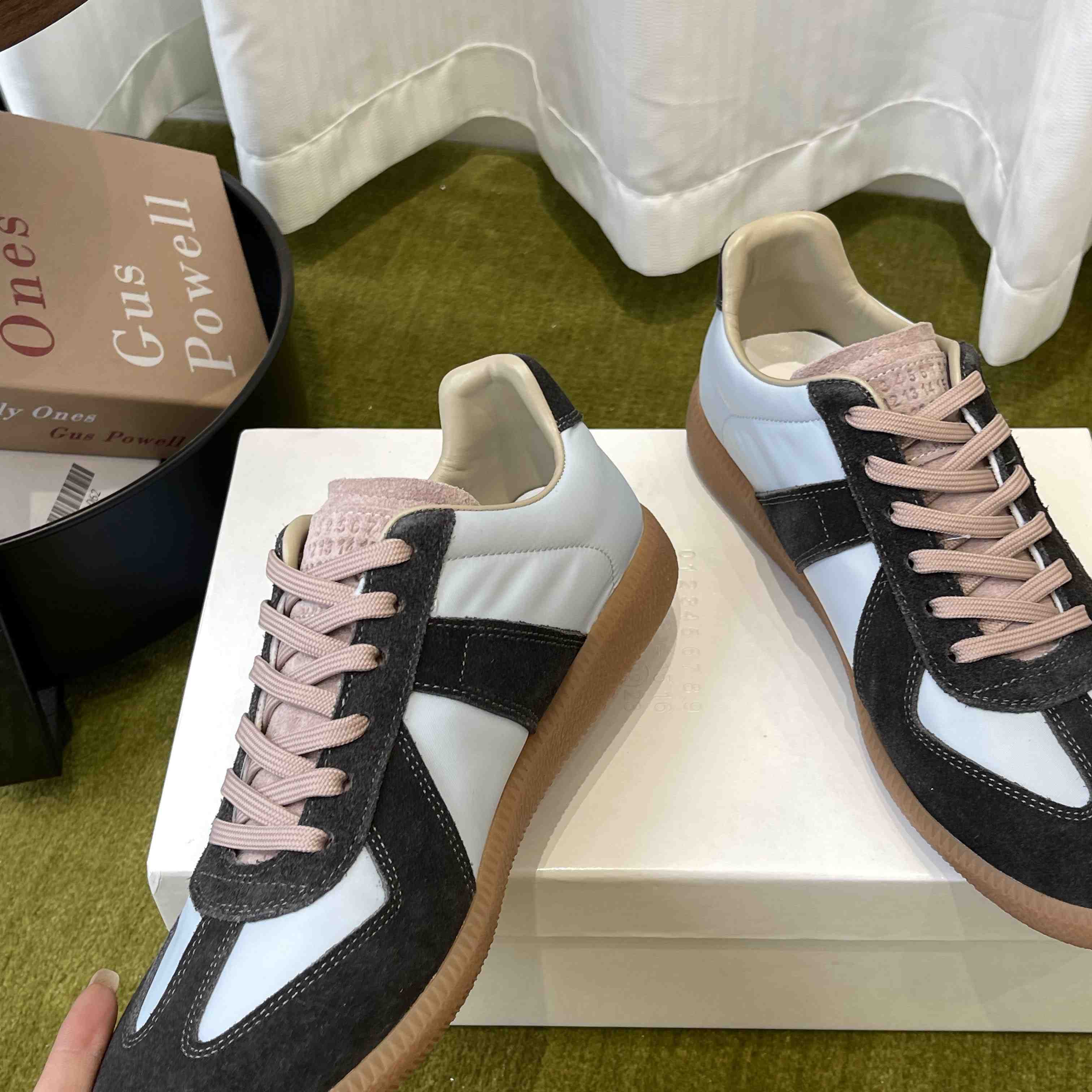 Maison Margiela Replica Sneakers - DesignerGu
