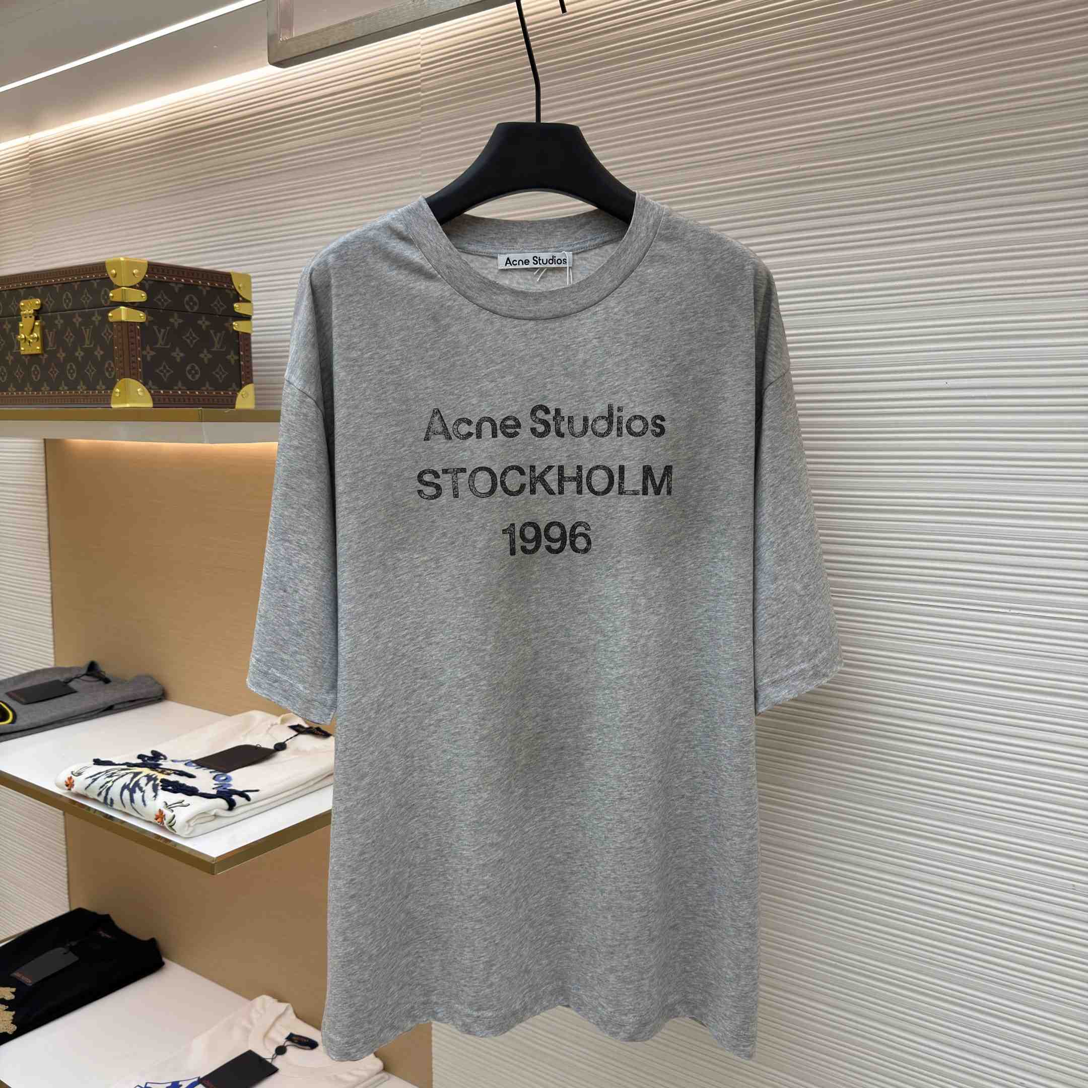 Acne Studios  Sprayed Logo T-shirt - DesignerGu