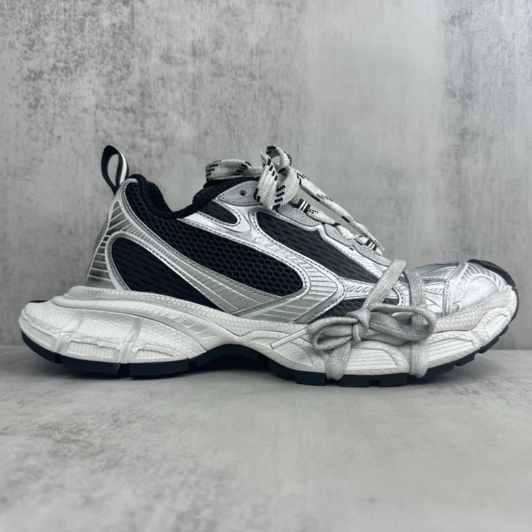 Balenciaga 3XL Sneaker 'Worn-Out Gradient - Black Grey White' - DesignerGu