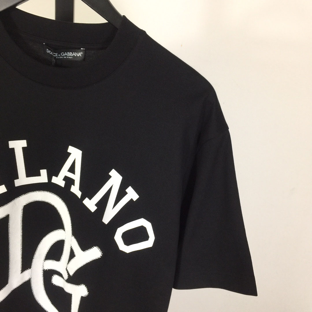 Dolce & Gabbana T-shirt With DG Logo Embroidery - DesignerGu