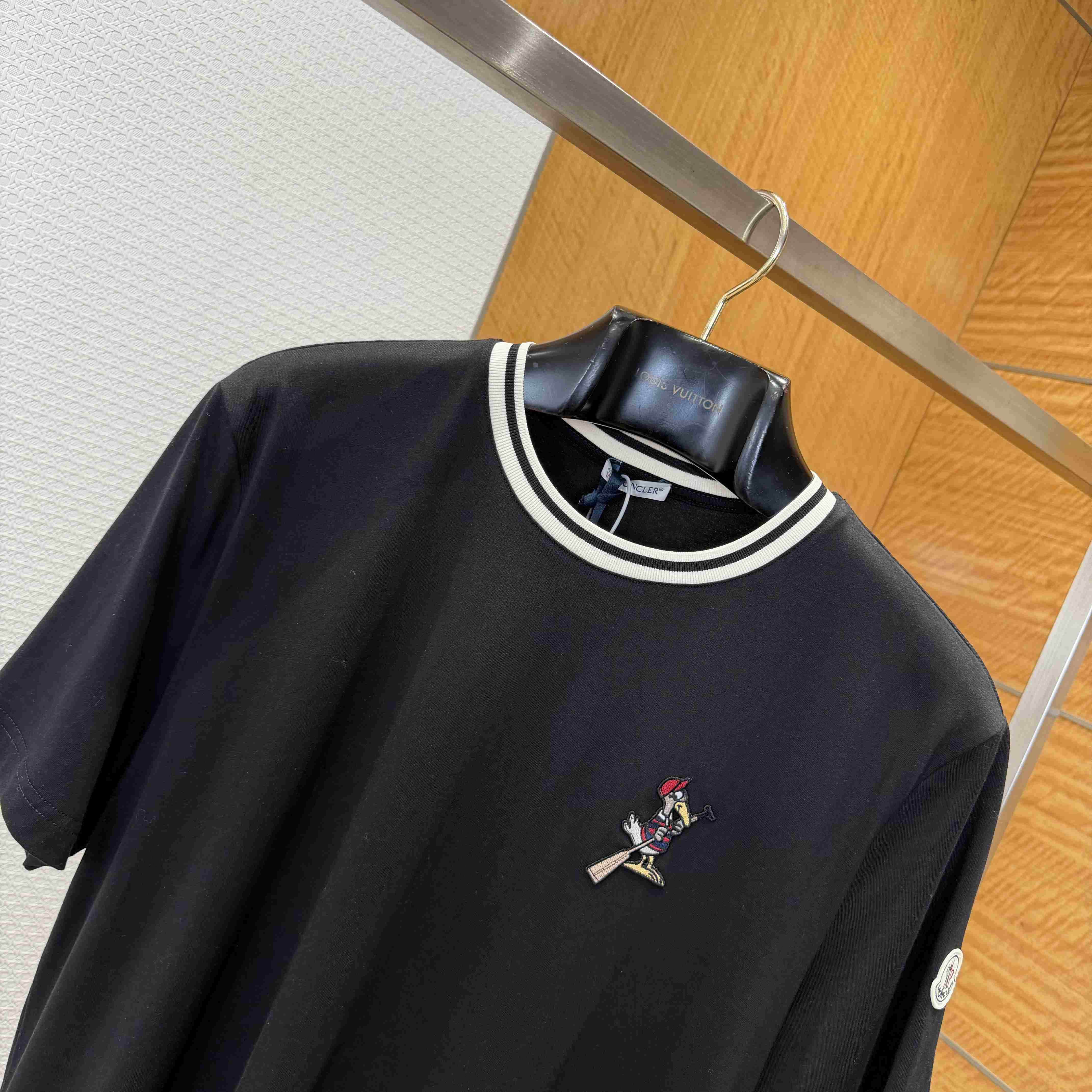 Moncler MonDuck Logo Patch Cotton T-Shirt - DesignerGu