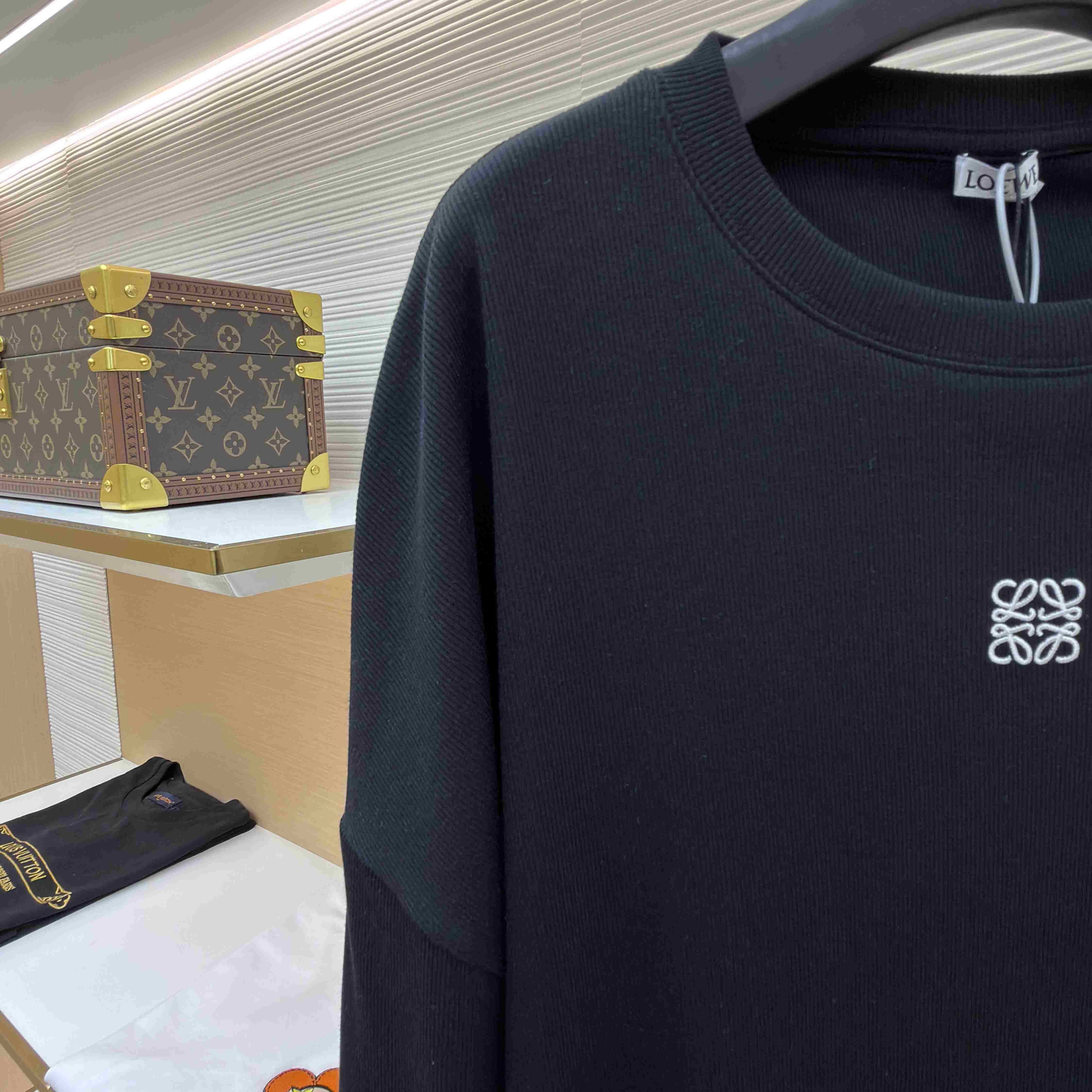 Loewe Oversized Fit Long Sleeve T-shirt In Cotton - DesignerGu