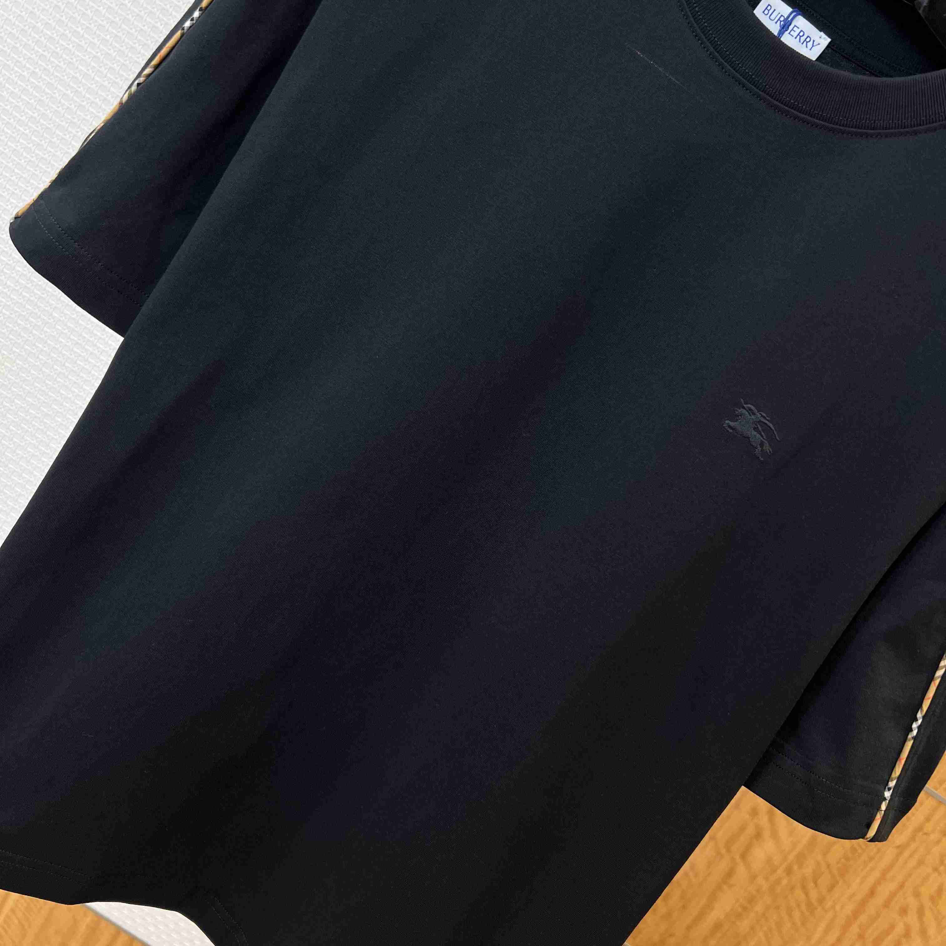 Burberry Check Piping Cotton T-shirt - DesignerGu