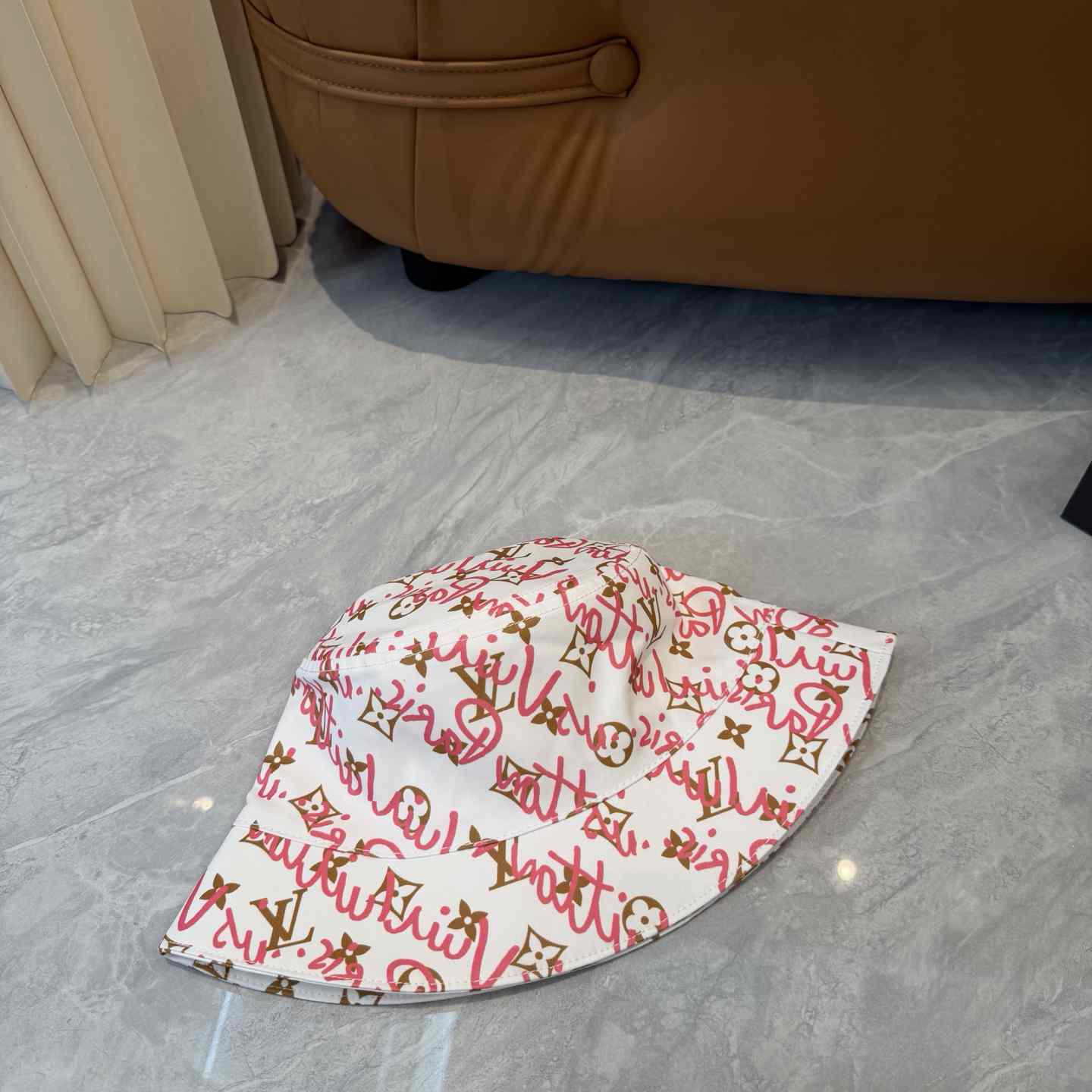 Louis Vuitton LV Script Bucket Hat  - DesignerGu