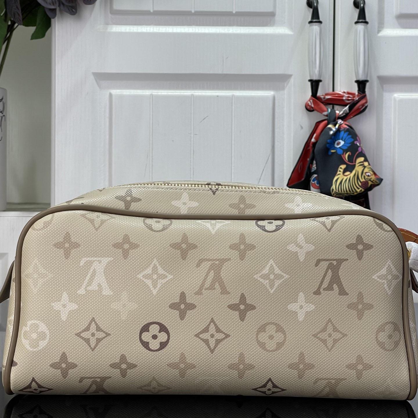 Louis Vuitton Dopp Kit  M29161 - DesignerGu