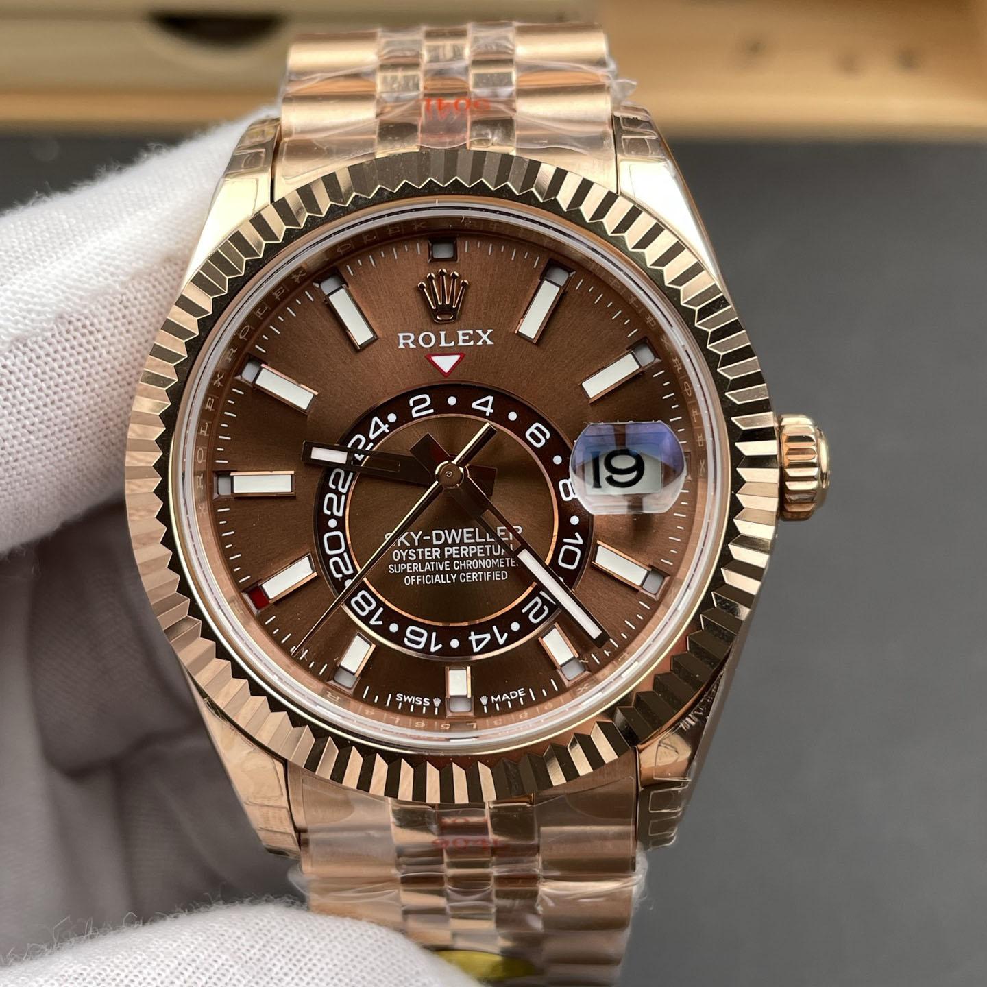 Rolex Sky-Dweller   Watch  42mm - DesignerGu