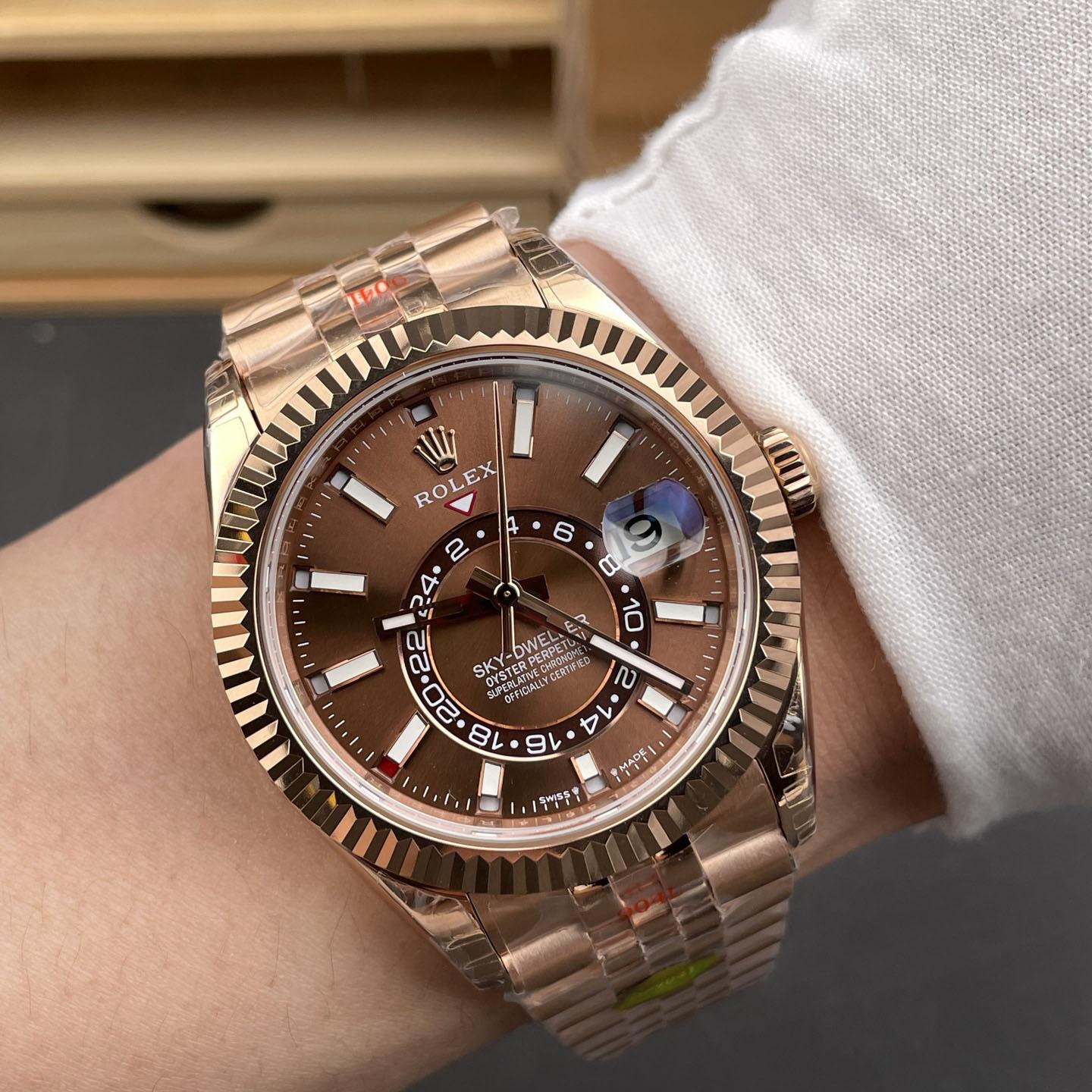 Rolex Sky-Dweller   Watch  42mm - DesignerGu