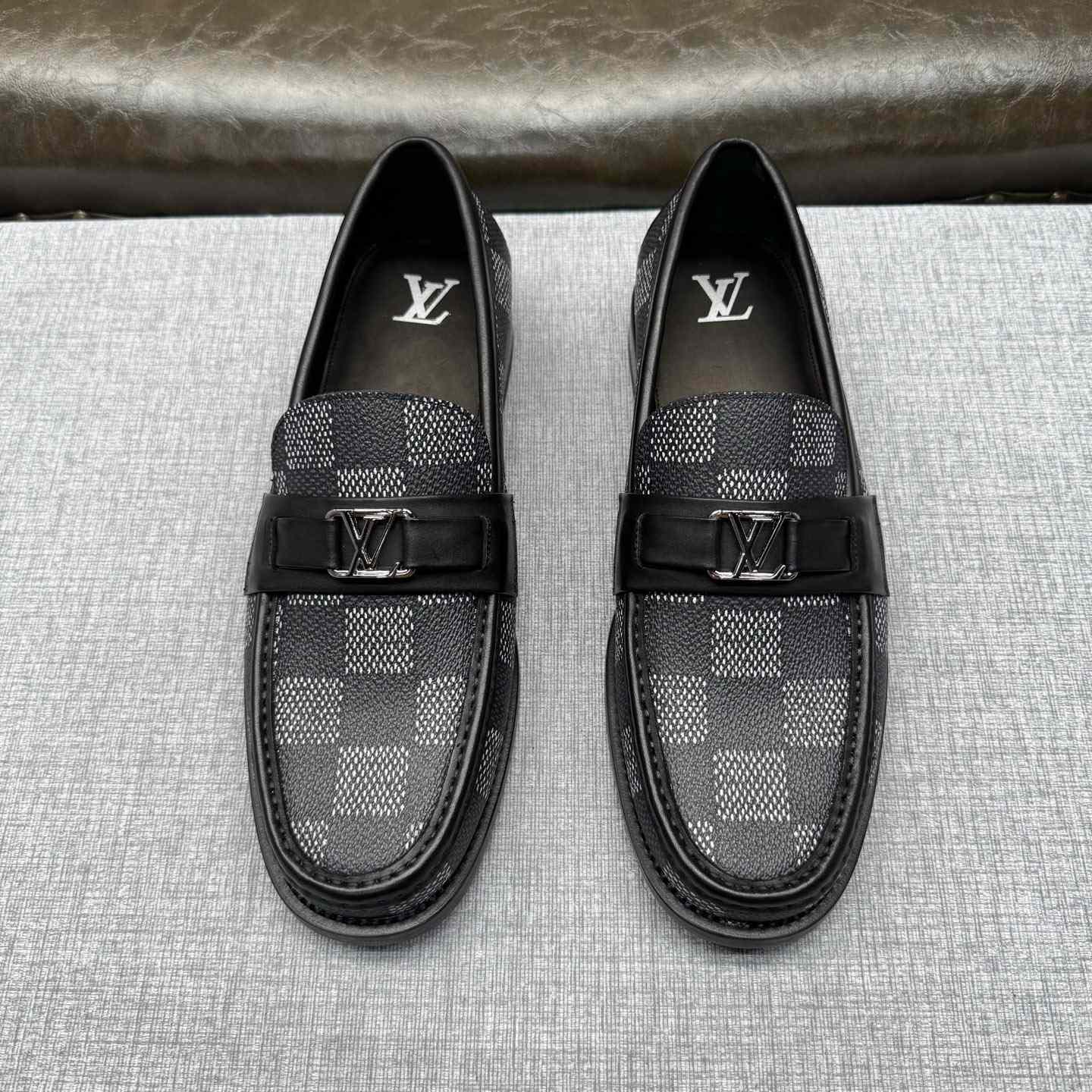 Louis Vuitton Major Loafer   1AKD0V - DesignerGu