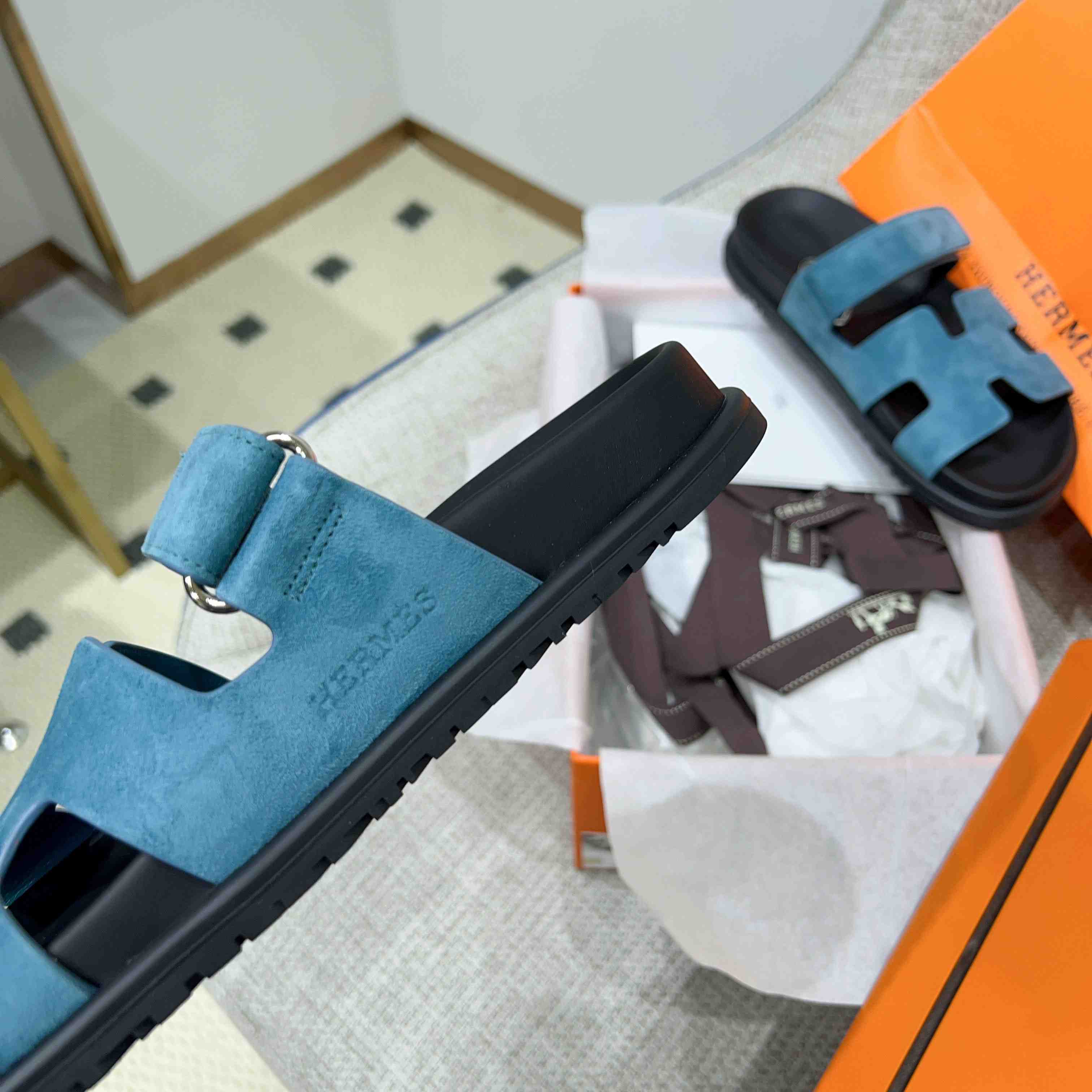 Hermes Chypre Sandal - DesignerGu