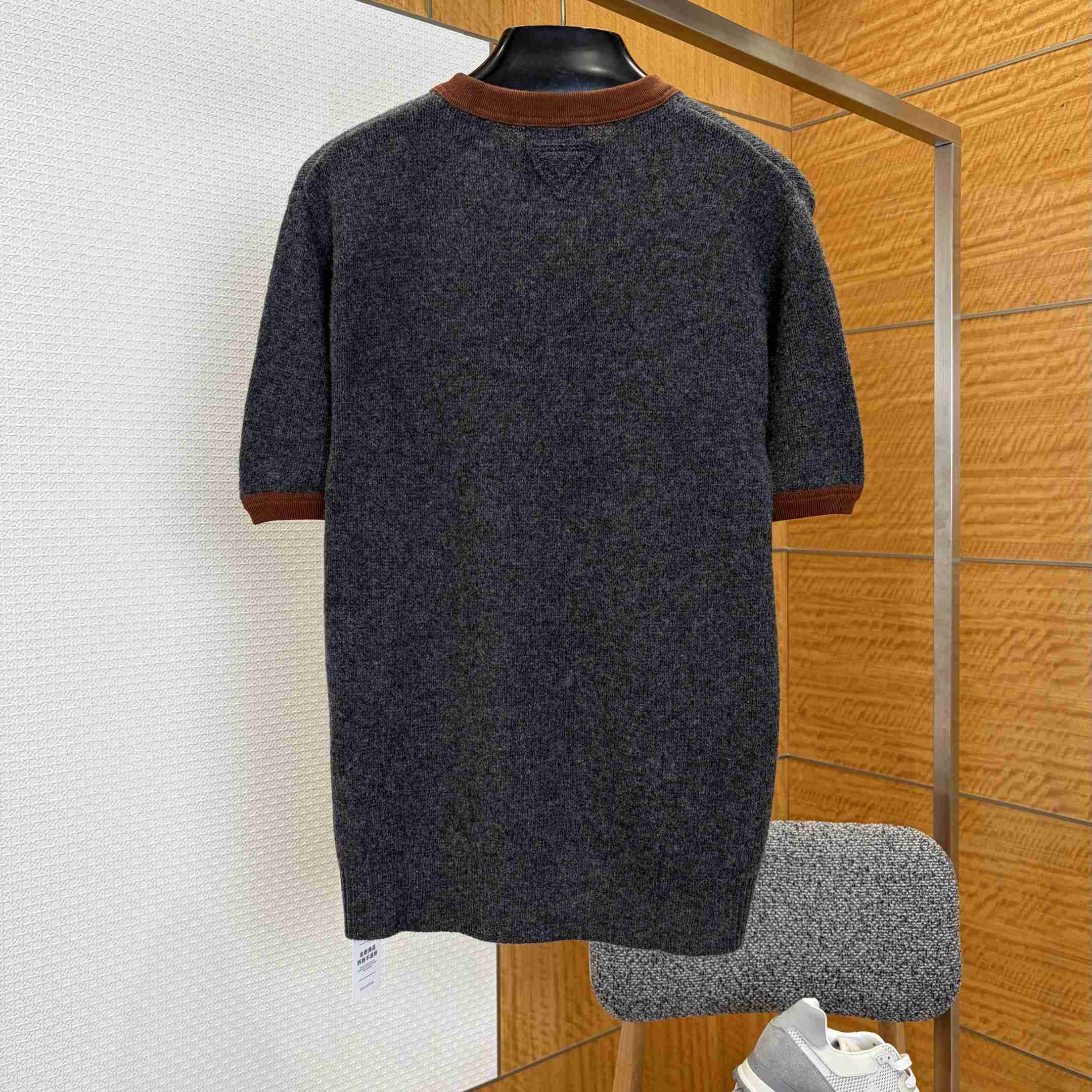 Prada Cashmere Crew-Neck Sweater - DesignerGu